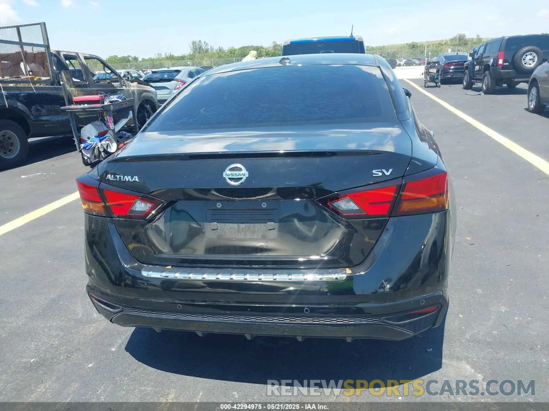 16 Photograph of a damaged car 1N4BL4DV0NN408530 NISSAN ALTIMA 2022
