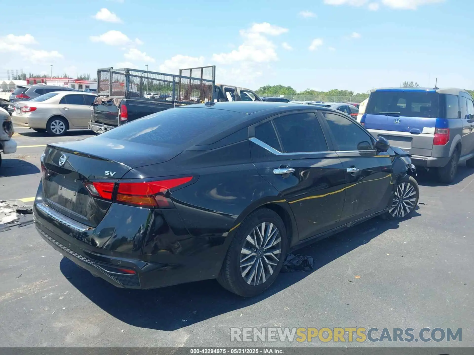 4 Photograph of a damaged car 1N4BL4DV0NN408530 NISSAN ALTIMA 2022