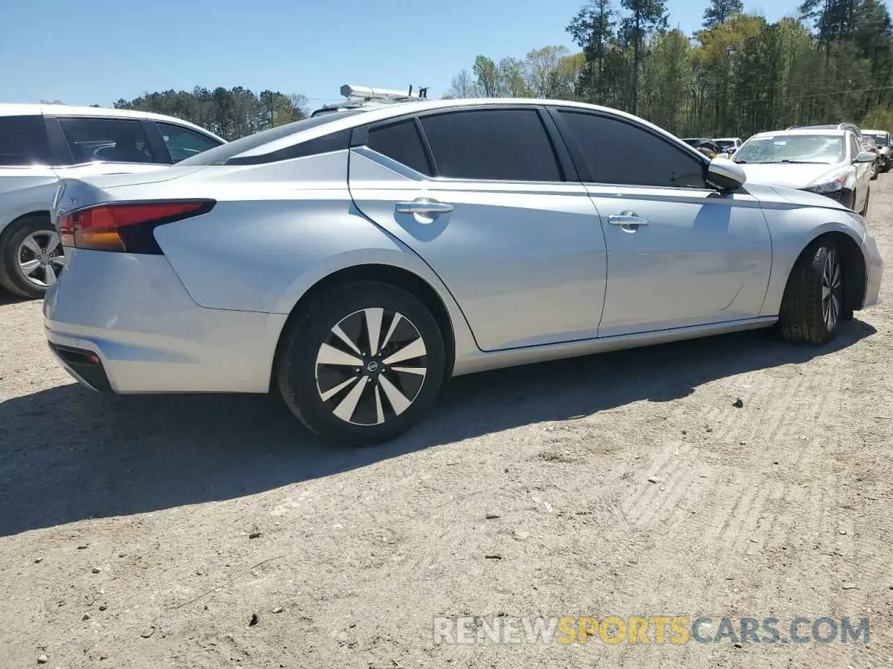 3 Photograph of a damaged car 1N4BL4DV1NN313233 NISSAN ALTIMA 2022