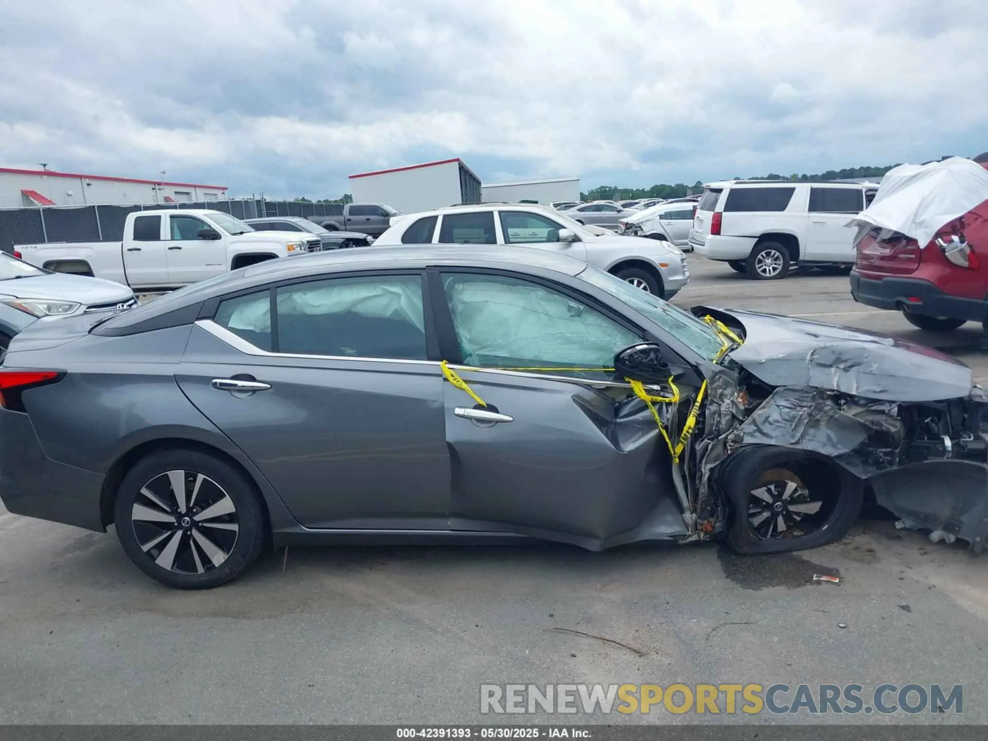 14 Photograph of a damaged car 1N4BL4DV1NN392774 NISSAN ALTIMA 2022