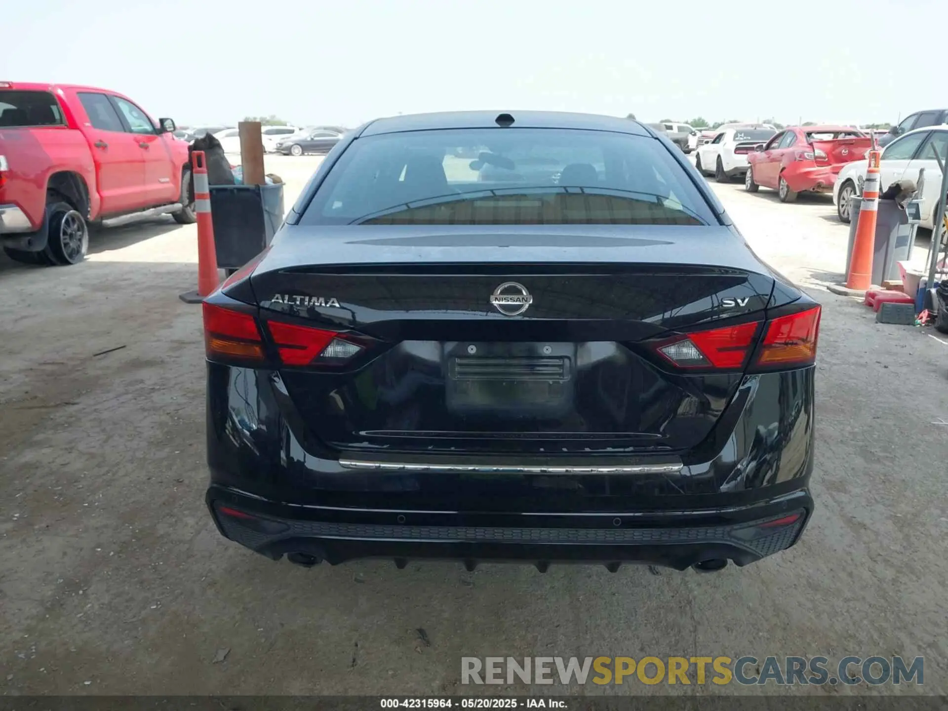 17 Photograph of a damaged car 1N4BL4DV1NN399725 NISSAN ALTIMA 2022