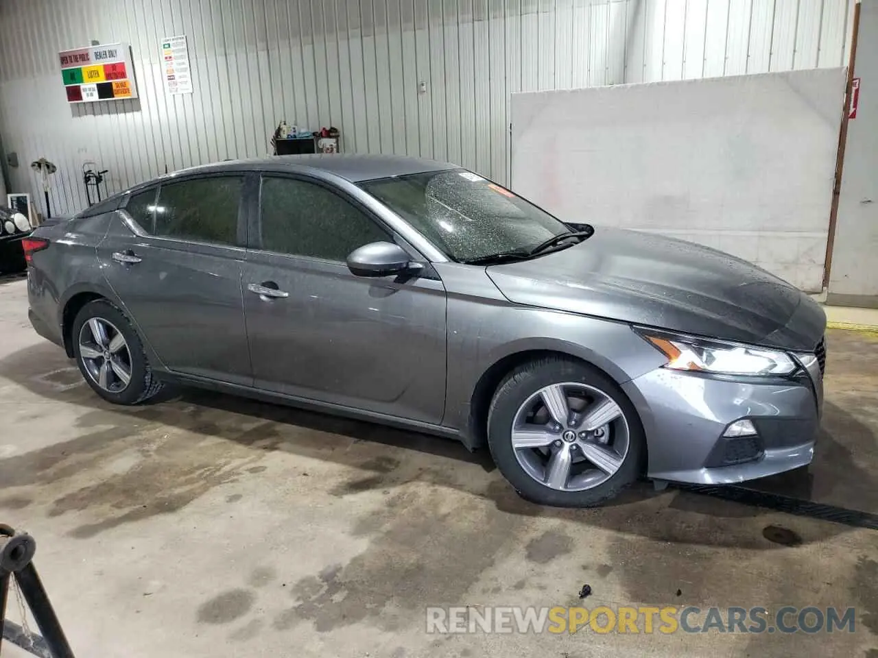 4 Photograph of a damaged car 1N4BL4DV1NN418774 NISSAN ALTIMA 2022