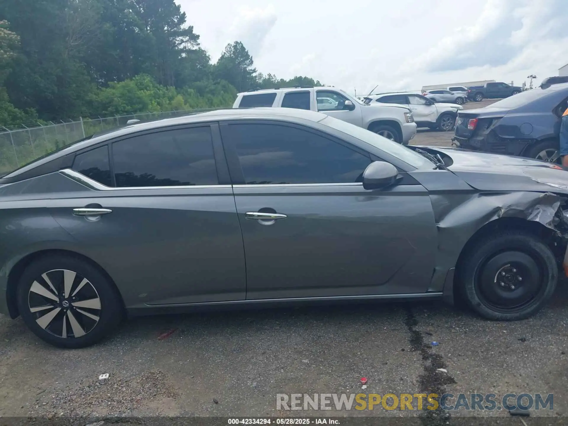 14 Photograph of a damaged car 1N4BL4DV2NN300071 NISSAN ALTIMA 2022