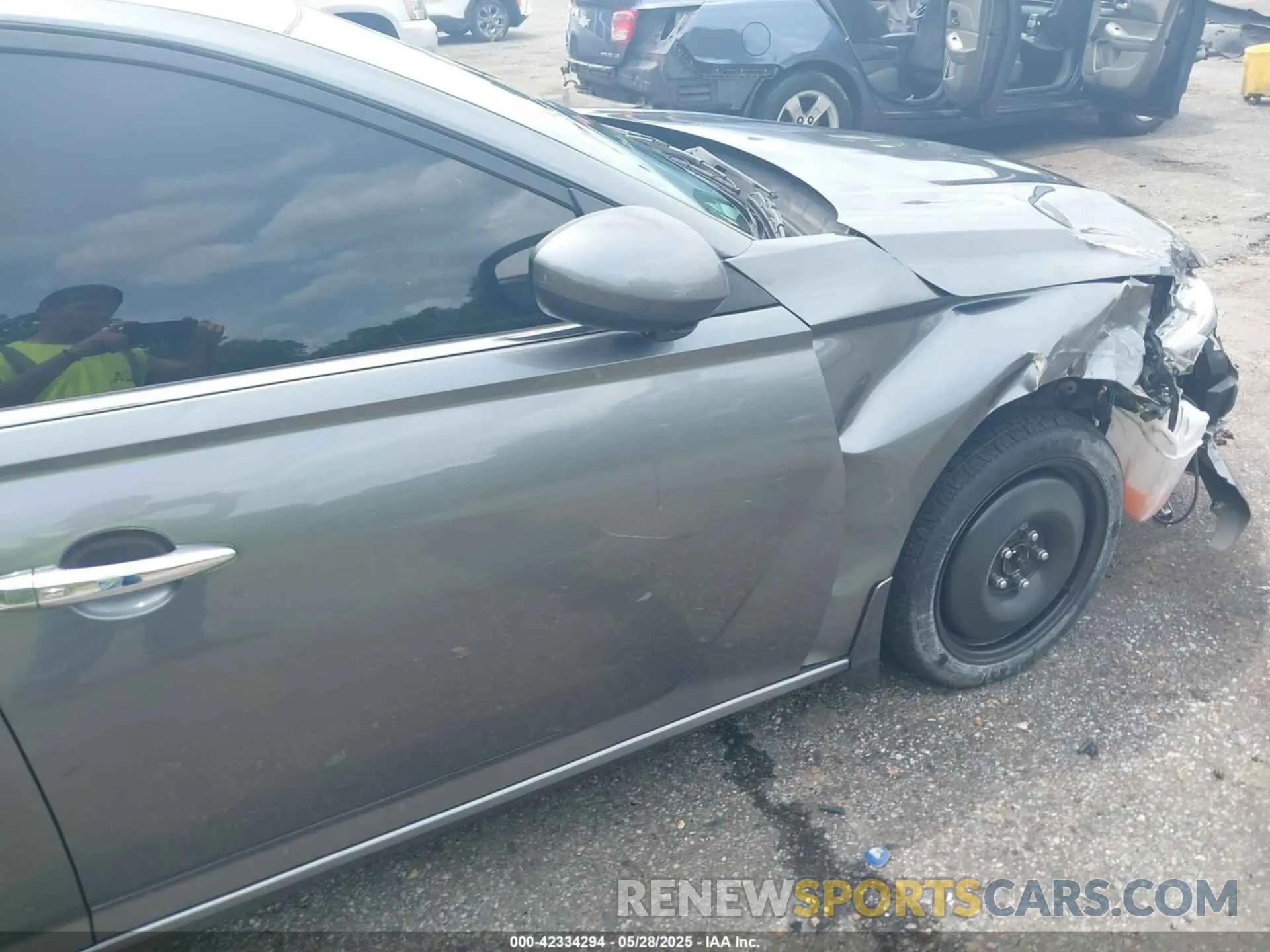 19 Photograph of a damaged car 1N4BL4DV2NN300071 NISSAN ALTIMA 2022