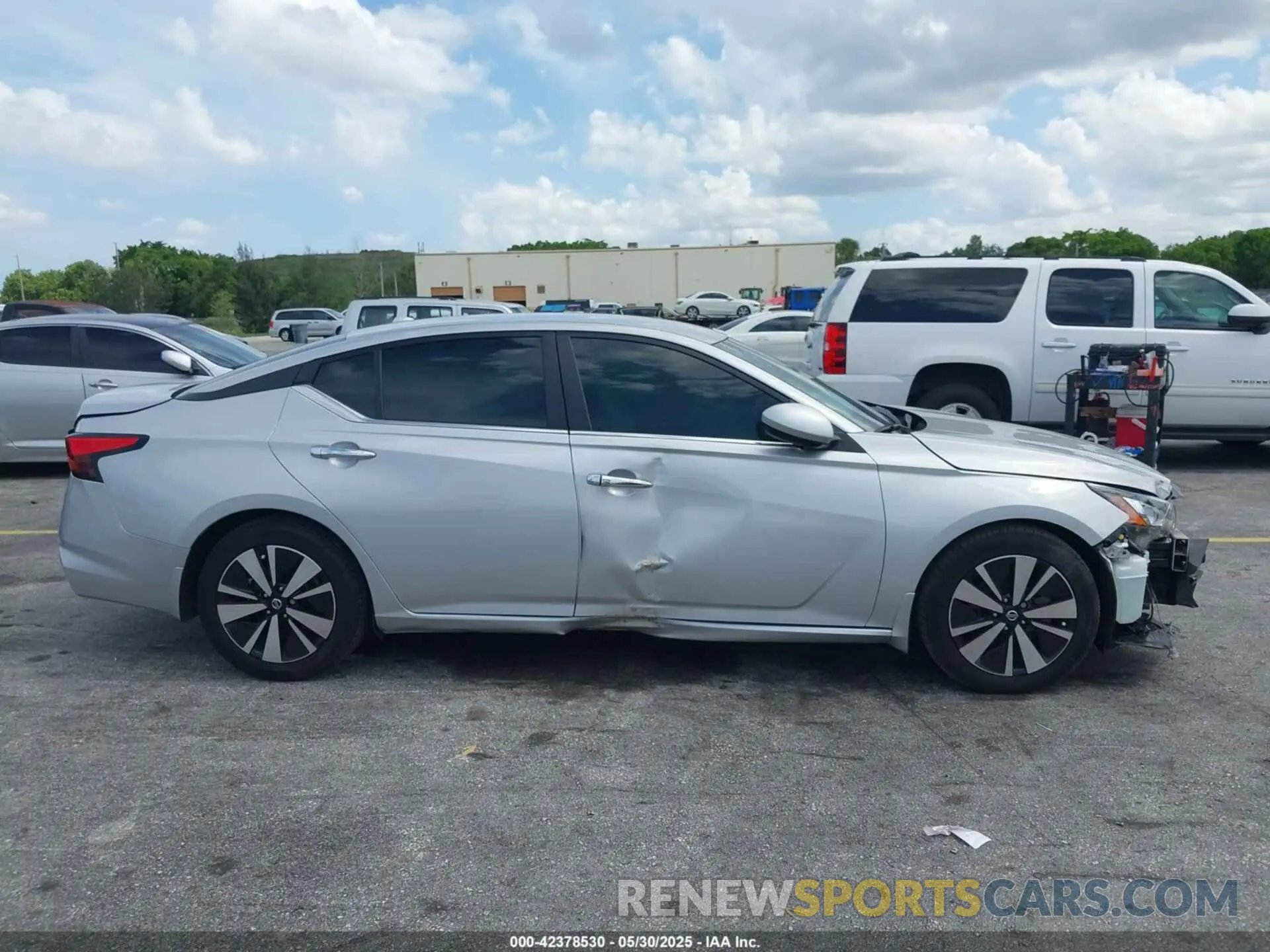 14 Photograph of a damaged car 1N4BL4DV2NN344409 NISSAN ALTIMA 2022