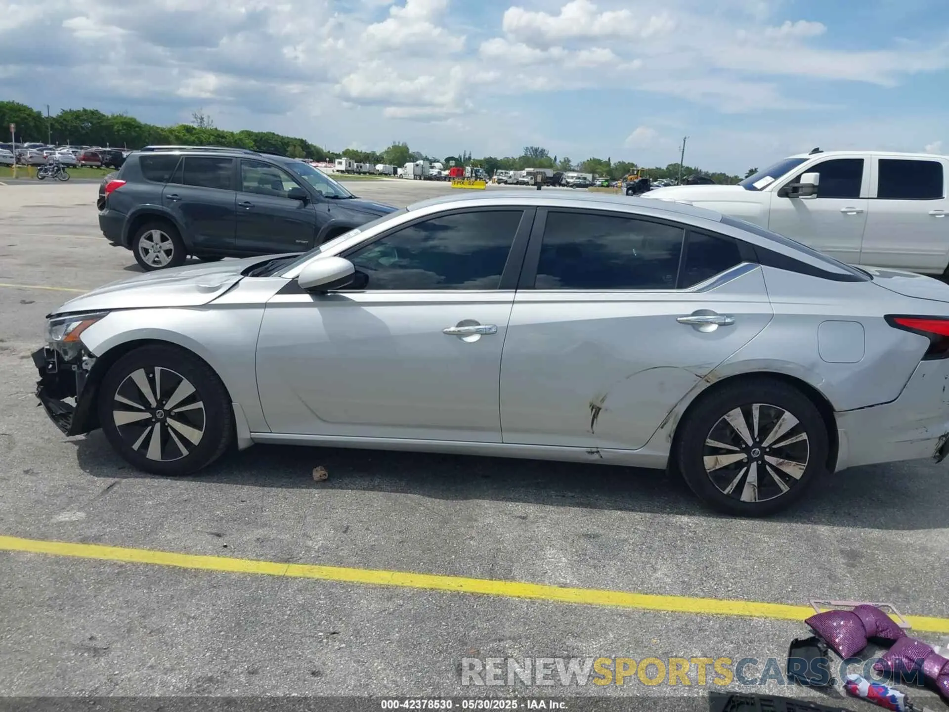 15 Photograph of a damaged car 1N4BL4DV2NN344409 NISSAN ALTIMA 2022