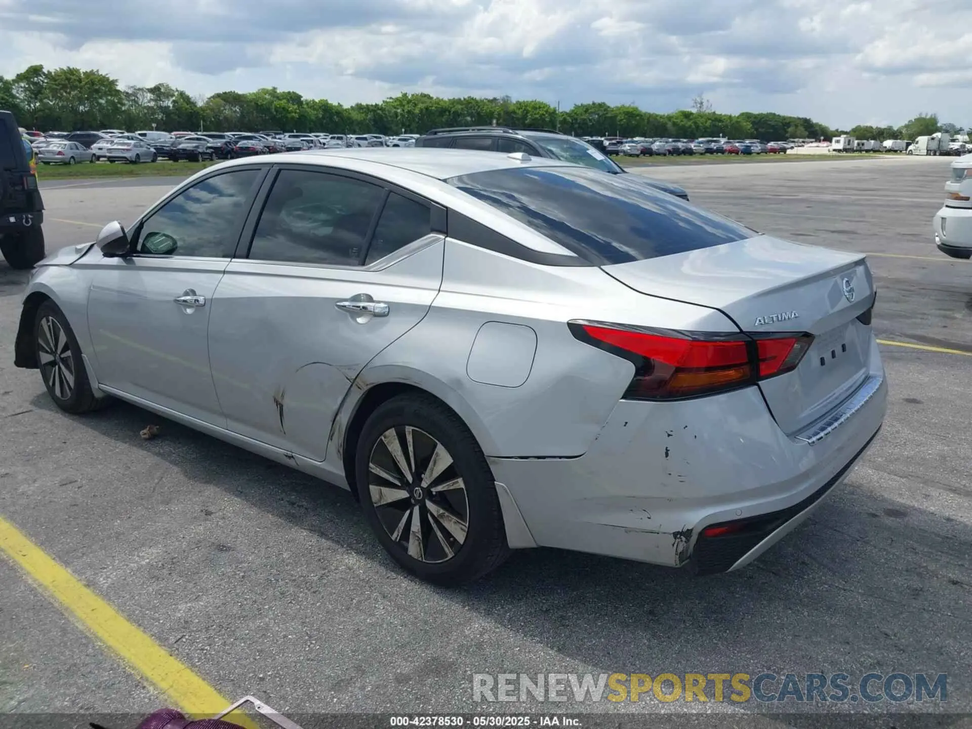 3 Photograph of a damaged car 1N4BL4DV2NN344409 NISSAN ALTIMA 2022