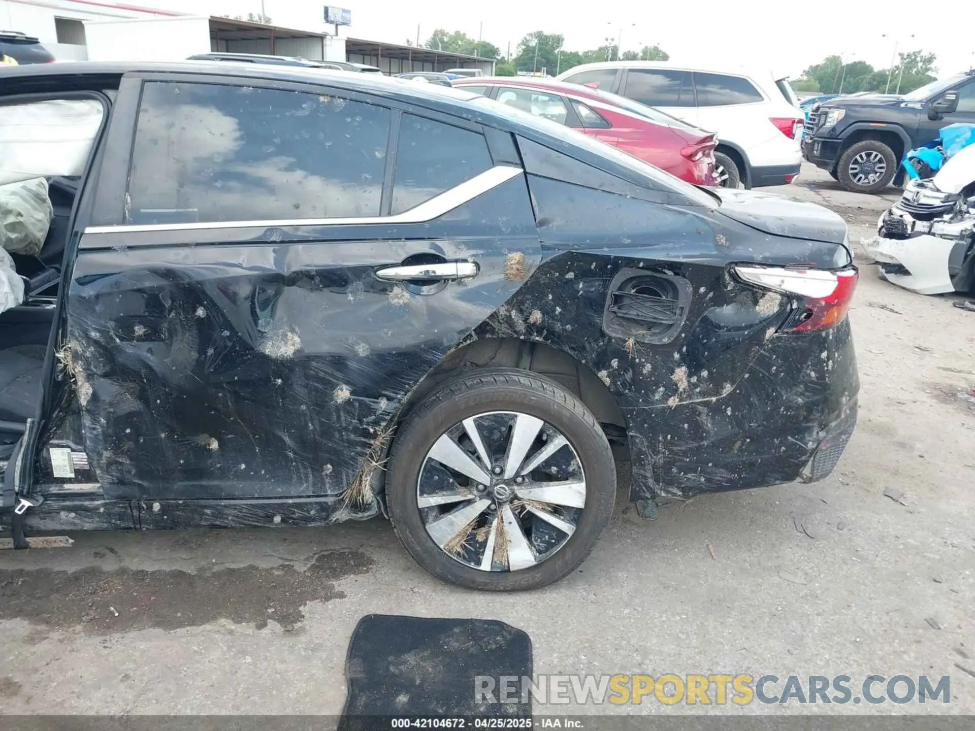 6 Photograph of a damaged car 1N4BL4DV2NN361629 NISSAN ALTIMA 2022