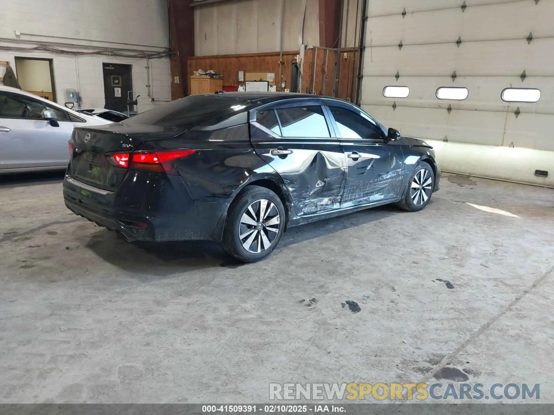 4 Photograph of a damaged car 1N4BL4DV2NN366698 NISSAN ALTIMA 2022