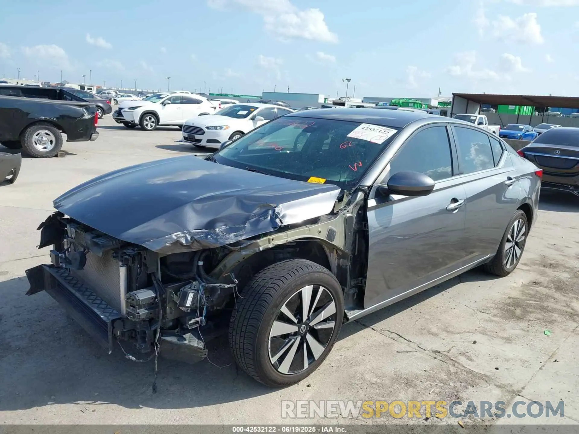 2 Photograph of a damaged car 1N4BL4DV2NN396171 NISSAN ALTIMA 2022