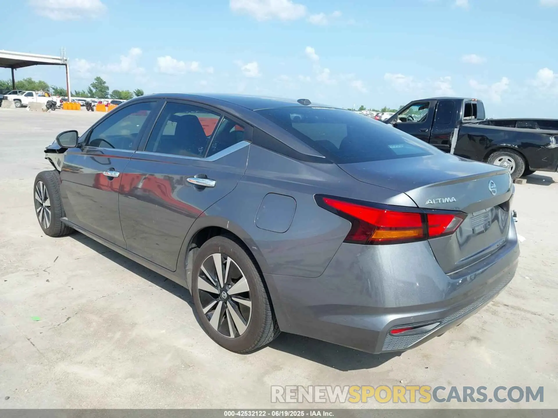 3 Photograph of a damaged car 1N4BL4DV2NN396171 NISSAN ALTIMA 2022