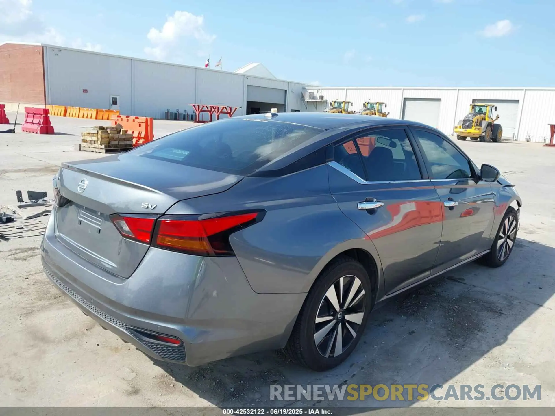4 Photograph of a damaged car 1N4BL4DV2NN396171 NISSAN ALTIMA 2022