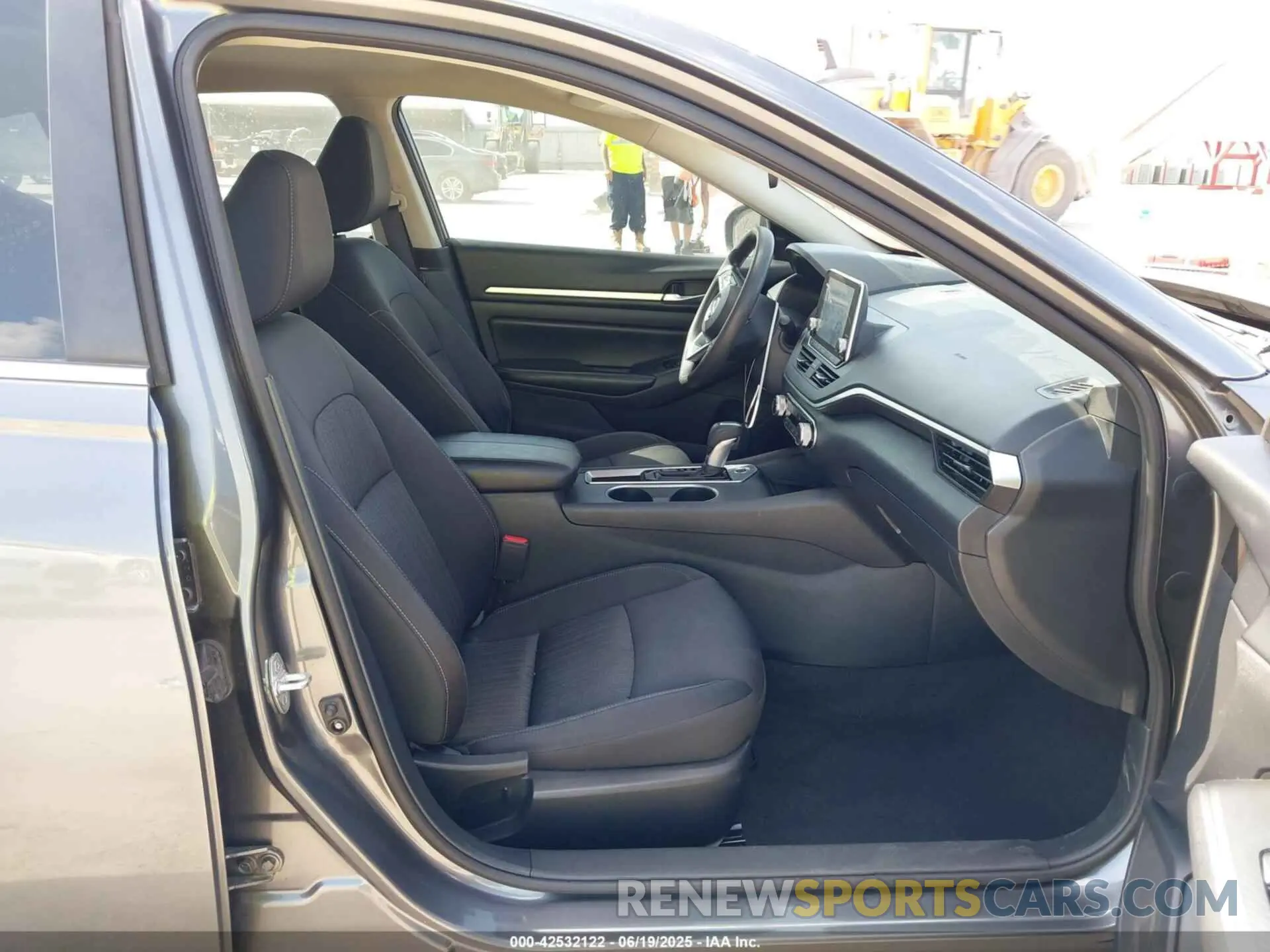 5 Photograph of a damaged car 1N4BL4DV2NN396171 NISSAN ALTIMA 2022