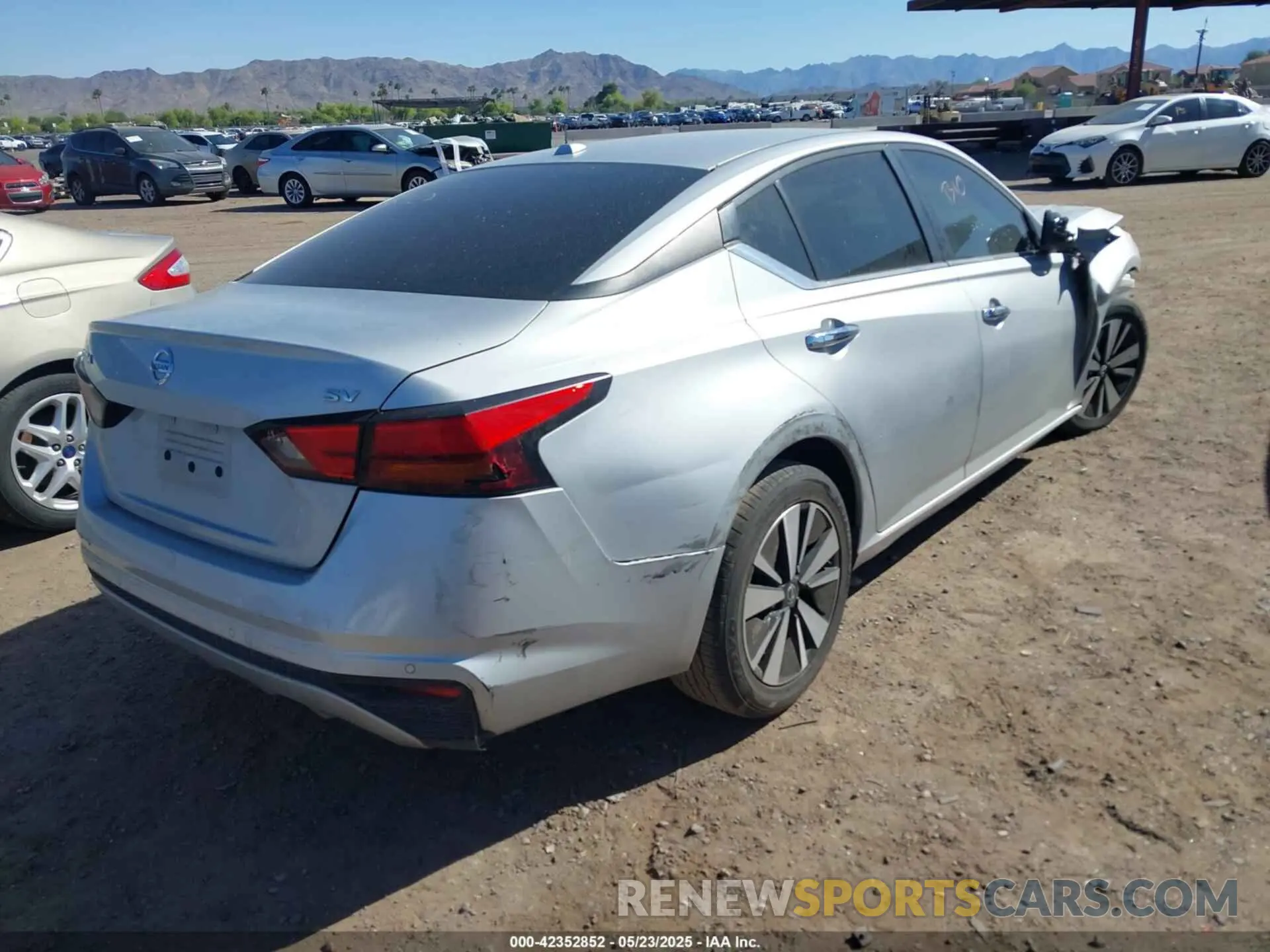4 Photograph of a damaged car 1N4BL4DV3NN314383 NISSAN ALTIMA 2022