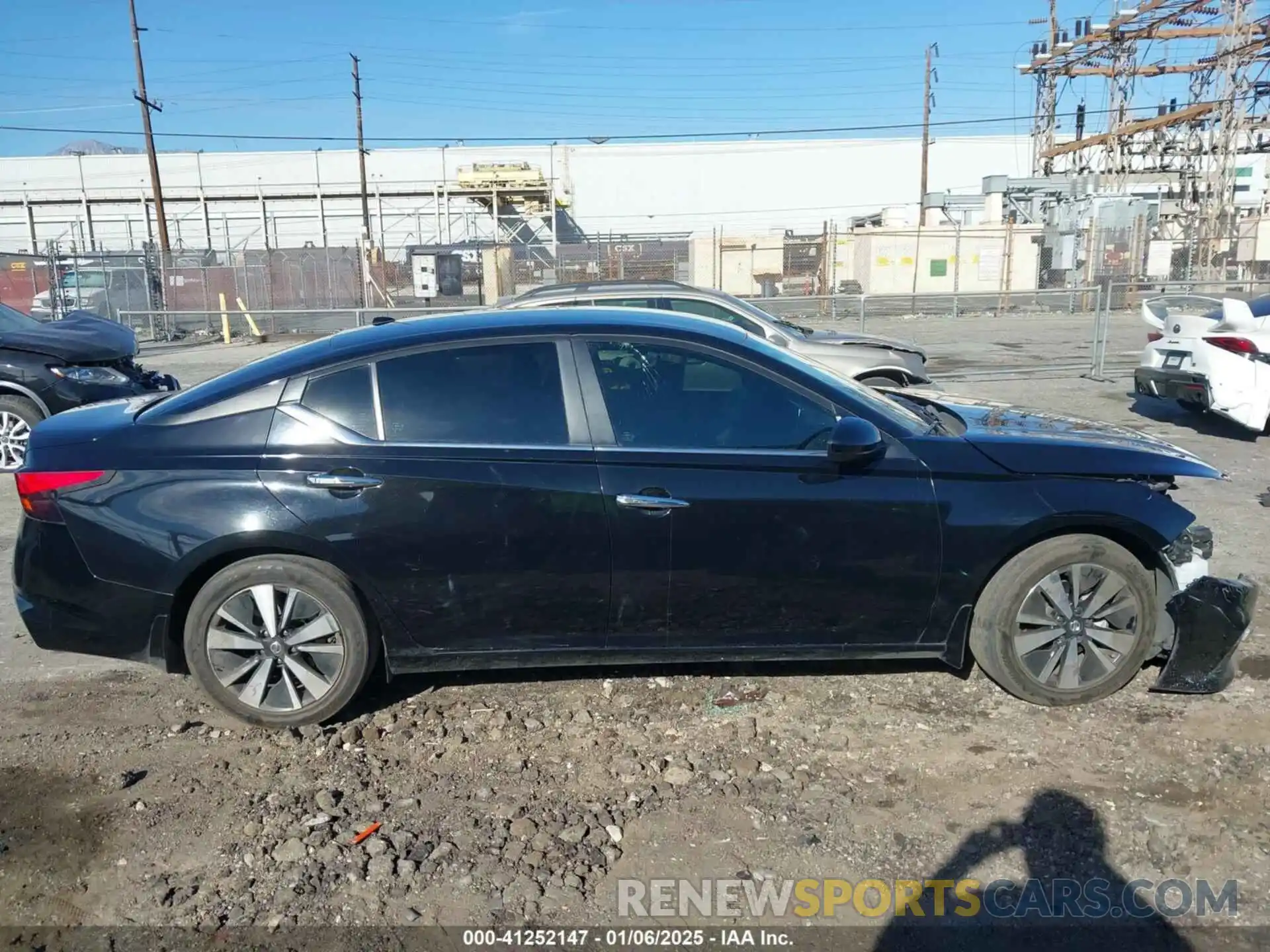 14 Photograph of a damaged car 1N4BL4DV3NN323102 NISSAN ALTIMA 2022