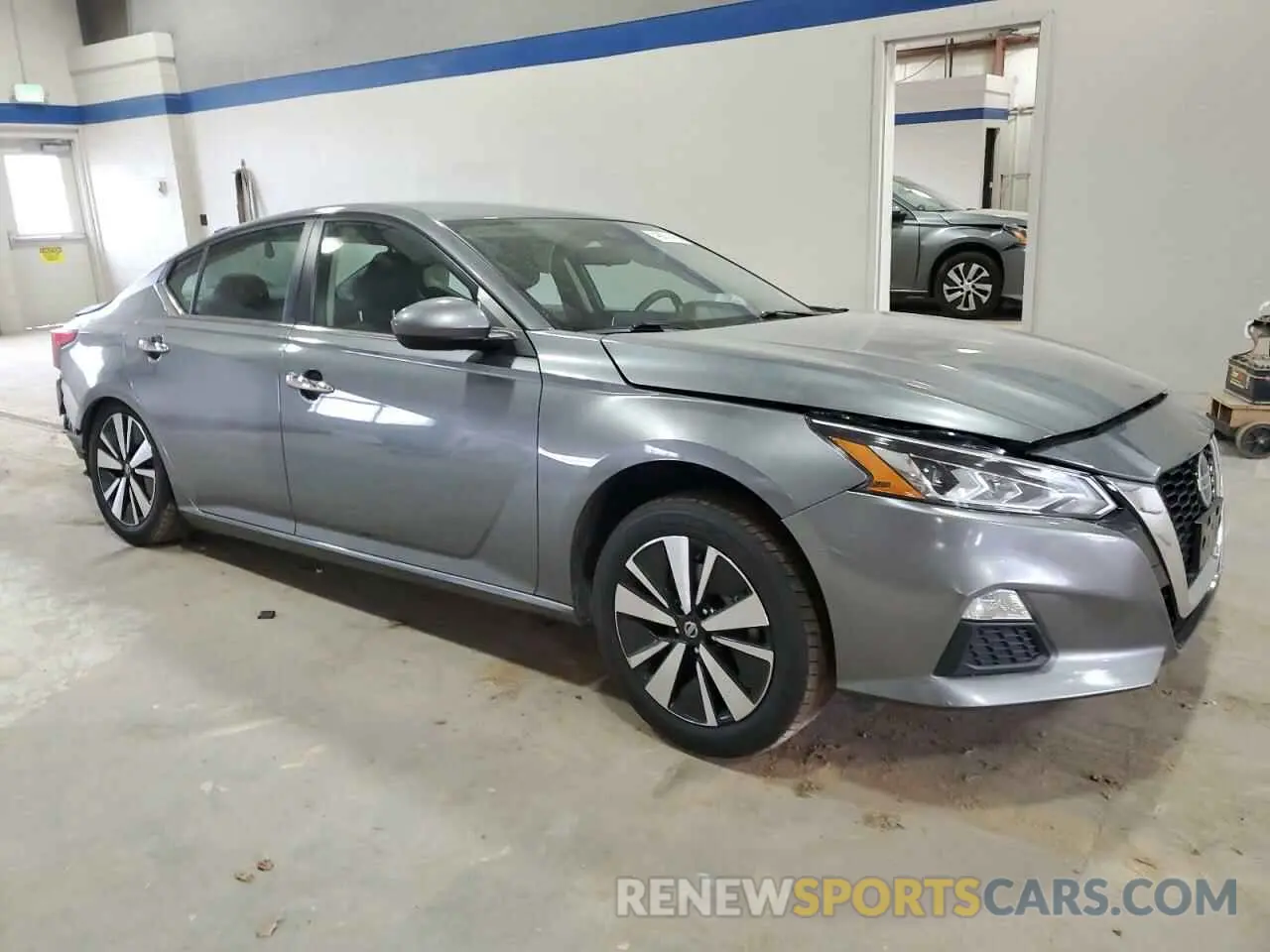 4 Photograph of a damaged car 1N4BL4DV3NN355547 NISSAN ALTIMA 2022