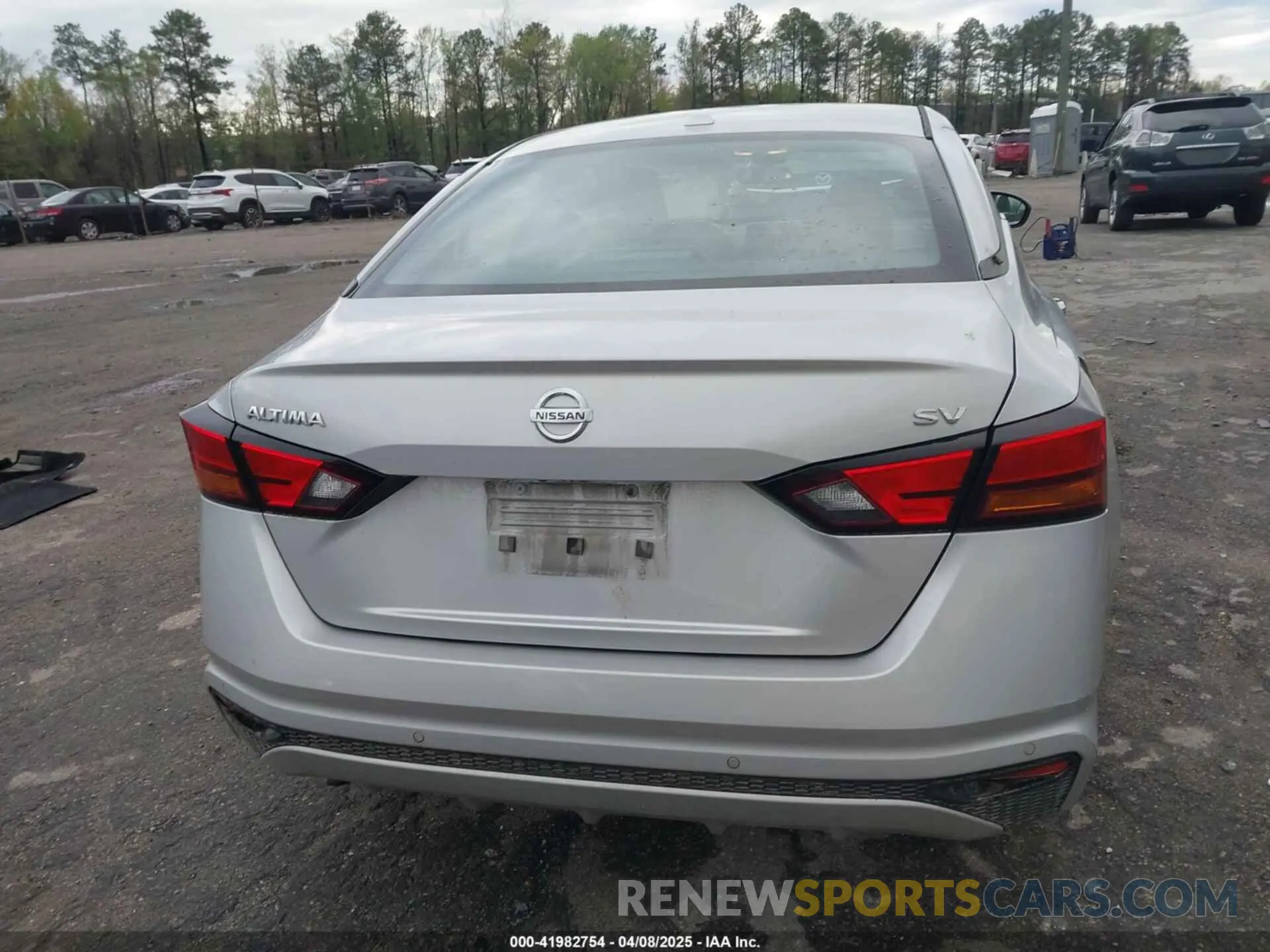 16 Photograph of a damaged car 1N4BL4DV3NN368749 NISSAN ALTIMA 2022