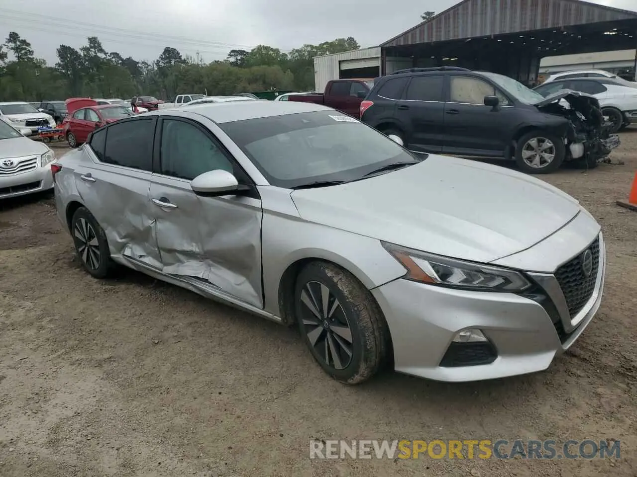 4 Photograph of a damaged car 1N4BL4DV3NN371120 NISSAN ALTIMA 2022