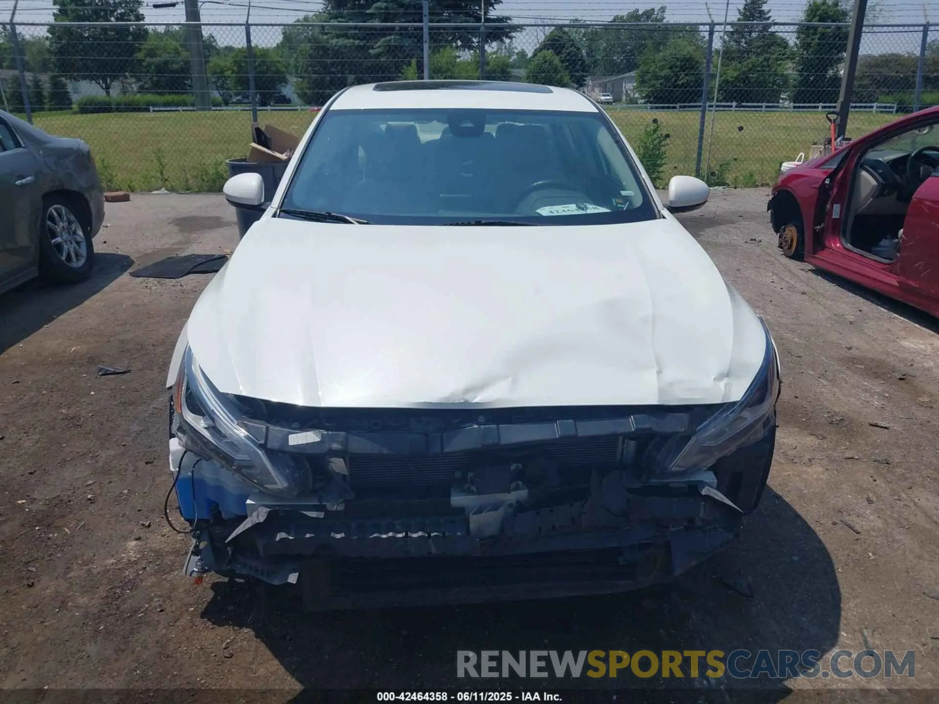 13 Photograph of a damaged car 1N4BL4DV3NN371828 NISSAN ALTIMA 2022