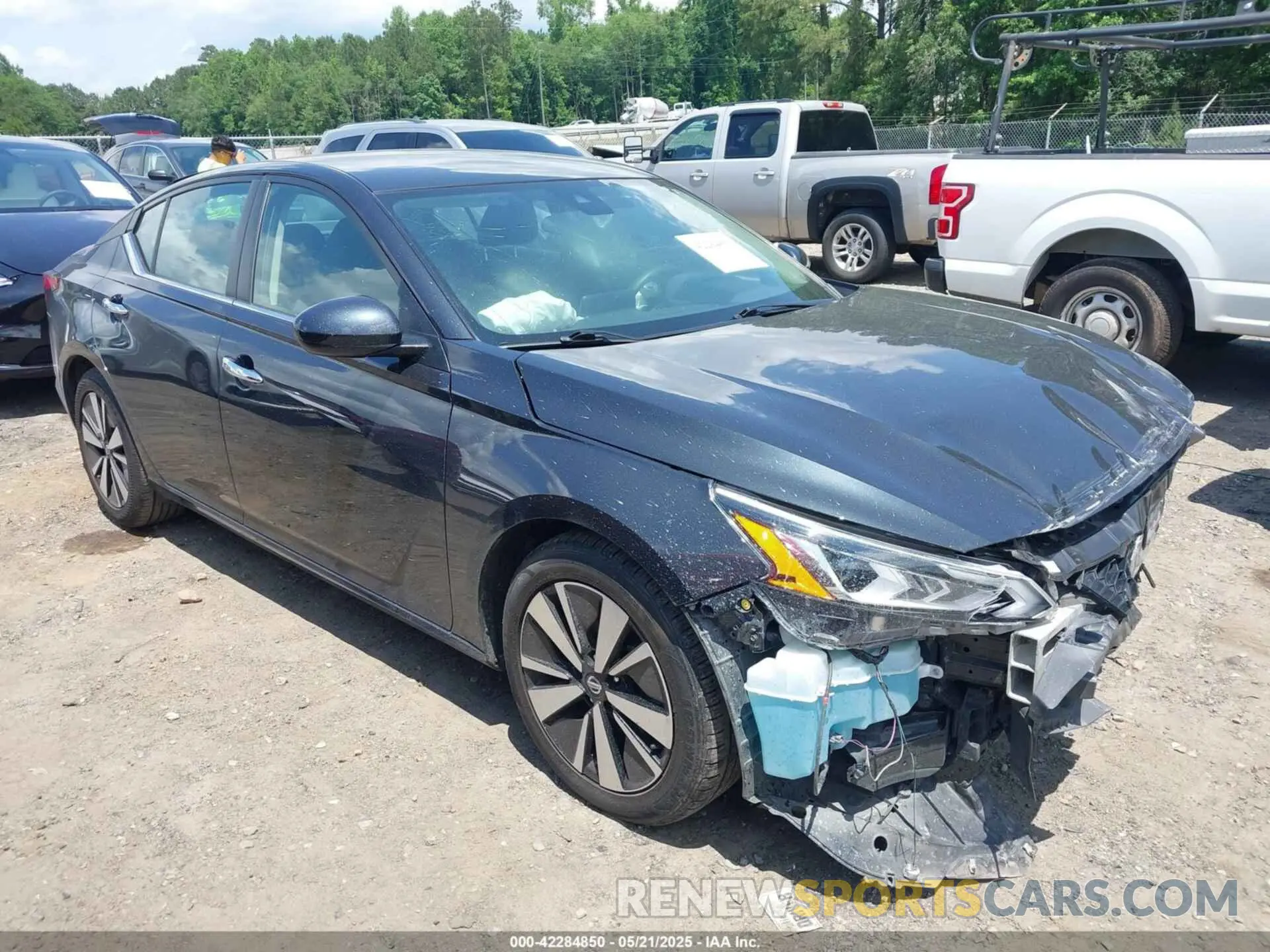 1 Photograph of a damaged car 1N4BL4DV3NN379539 NISSAN ALTIMA 2022