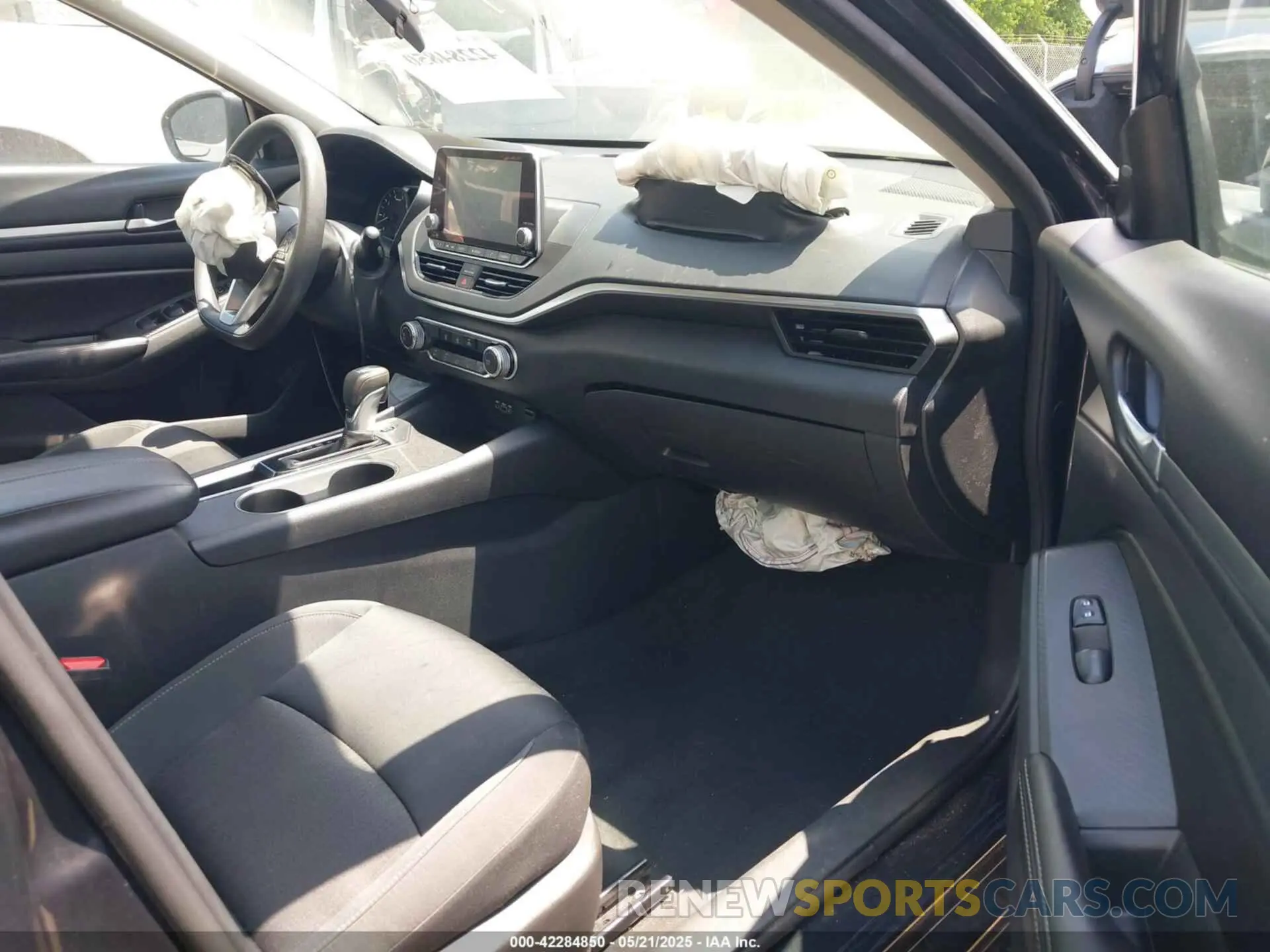 5 Photograph of a damaged car 1N4BL4DV3NN379539 NISSAN ALTIMA 2022