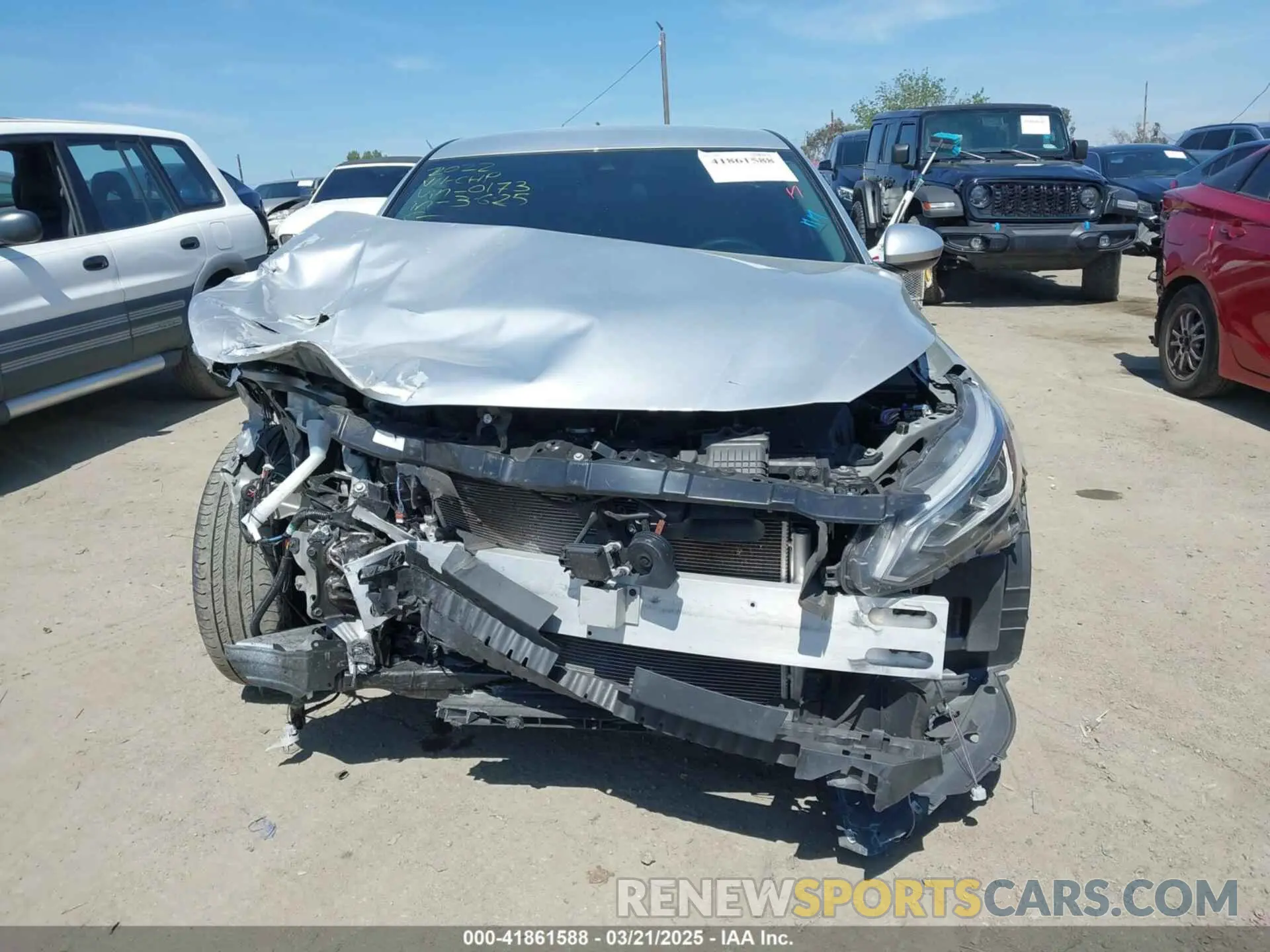 13 Photograph of a damaged car 1N4BL4DV3NN380173 NISSAN ALTIMA 2022