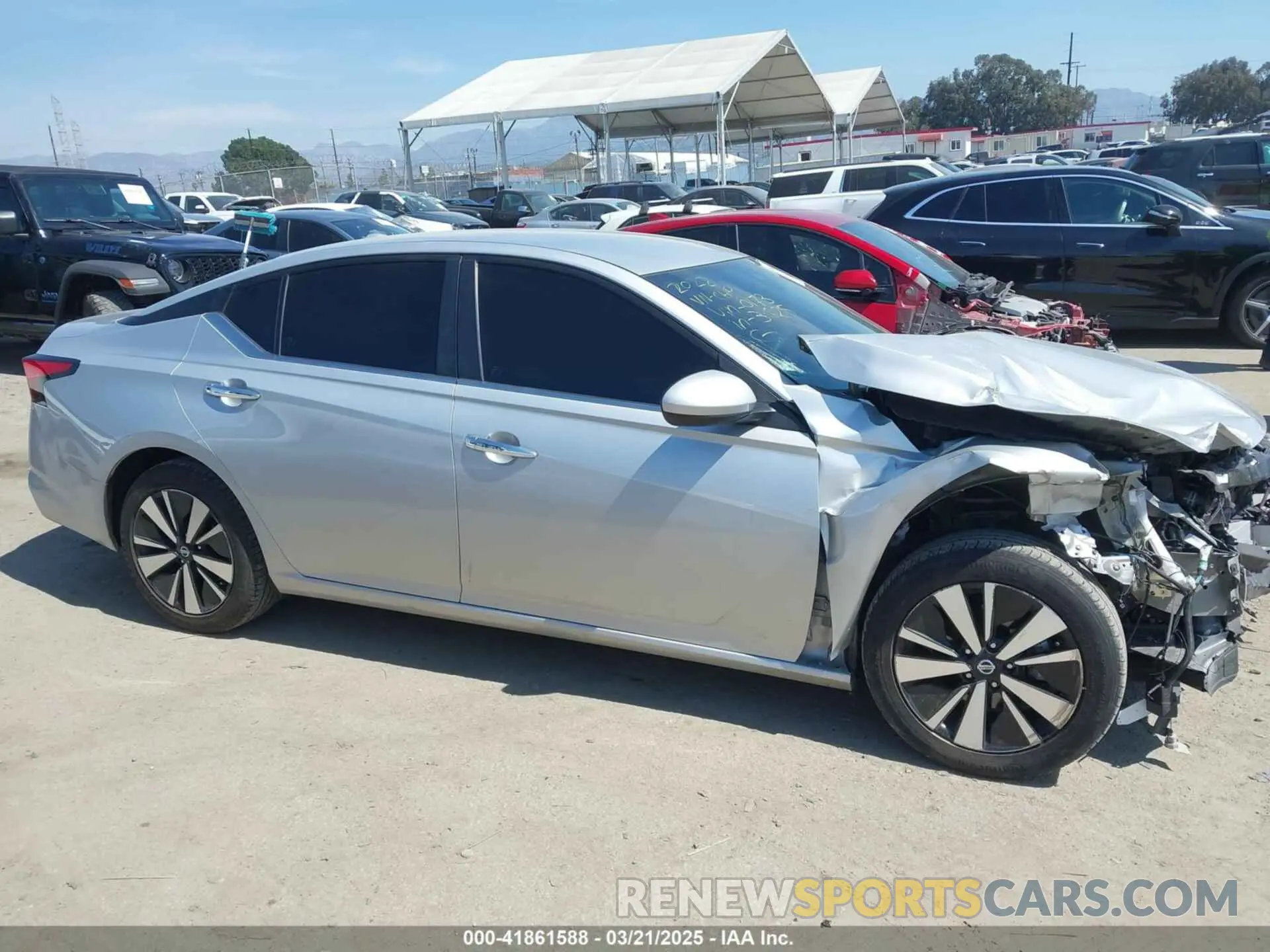 14 Photograph of a damaged car 1N4BL4DV3NN380173 NISSAN ALTIMA 2022
