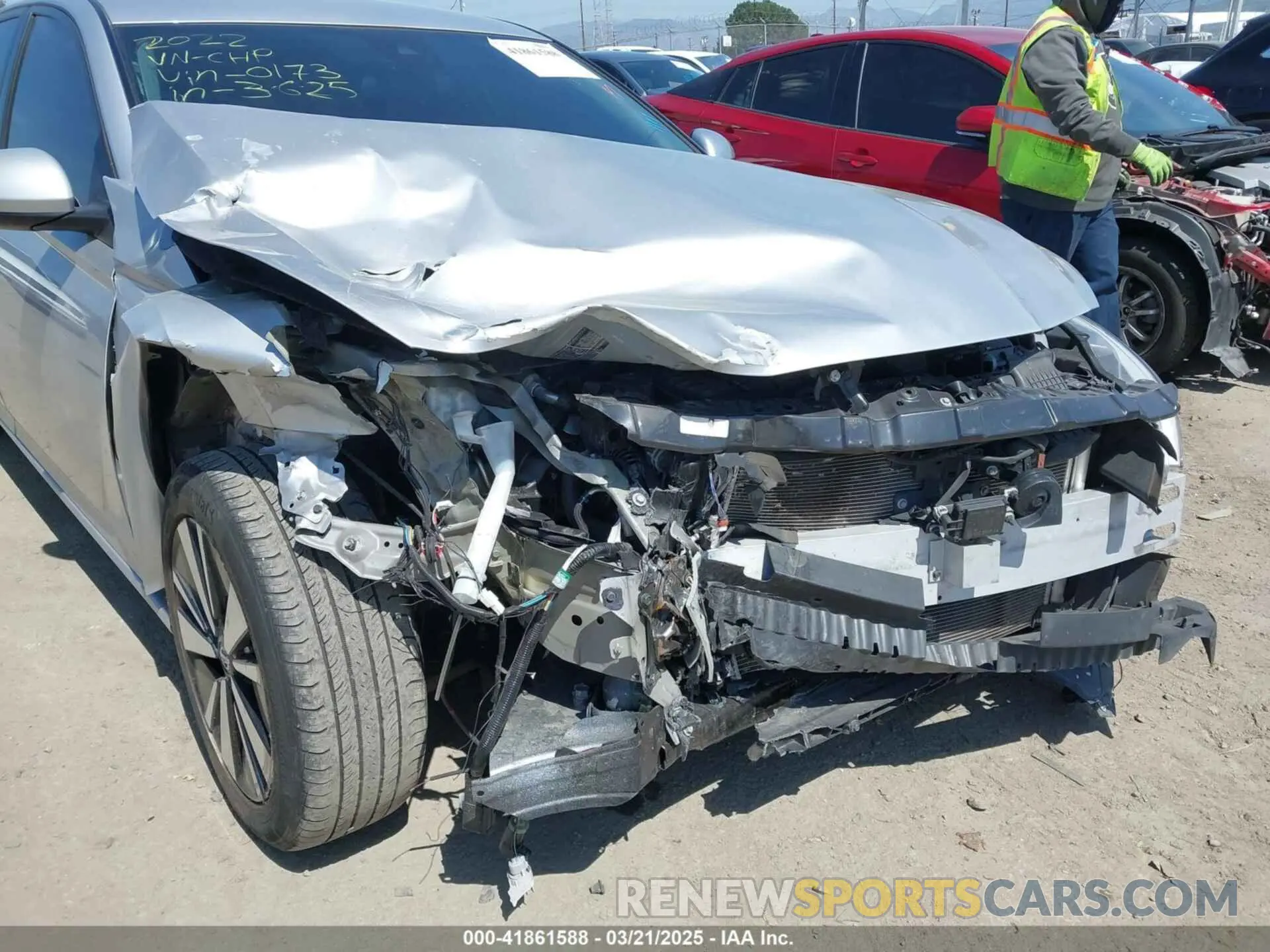 6 Photograph of a damaged car 1N4BL4DV3NN380173 NISSAN ALTIMA 2022