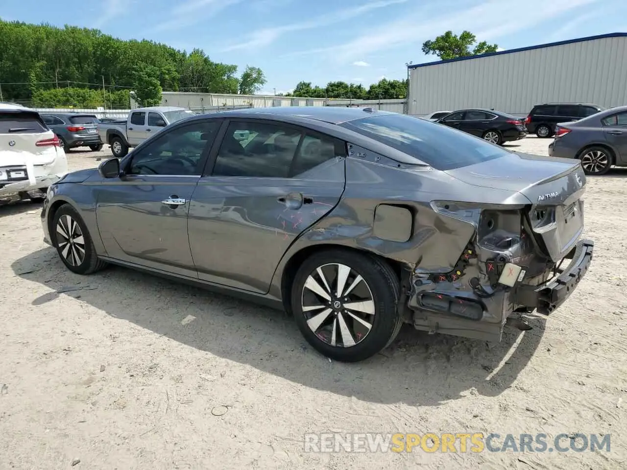 2 Photograph of a damaged car 1N4BL4DV3NN390461 NISSAN ALTIMA 2022