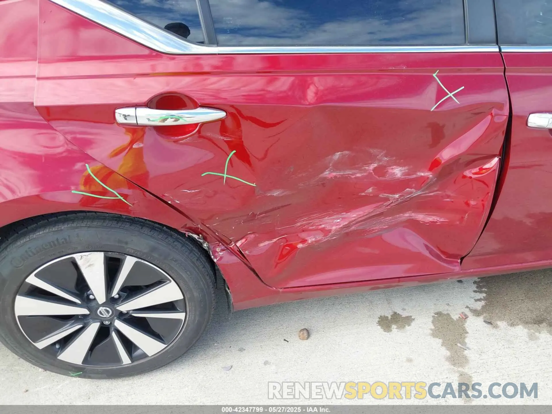 17 Photograph of a damaged car 1N4BL4DV3NN409915 NISSAN ALTIMA 2022