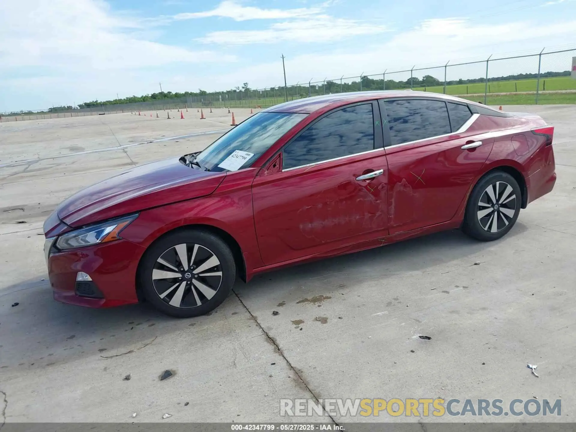 2 Photograph of a damaged car 1N4BL4DV3NN409915 NISSAN ALTIMA 2022