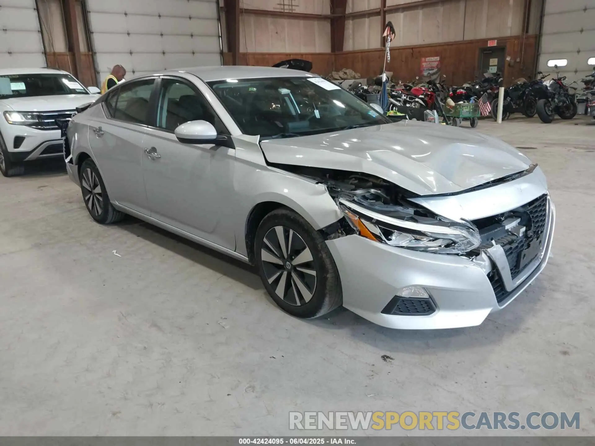 1 Photograph of a damaged car 1N4BL4DV4NN317096 NISSAN ALTIMA 2022