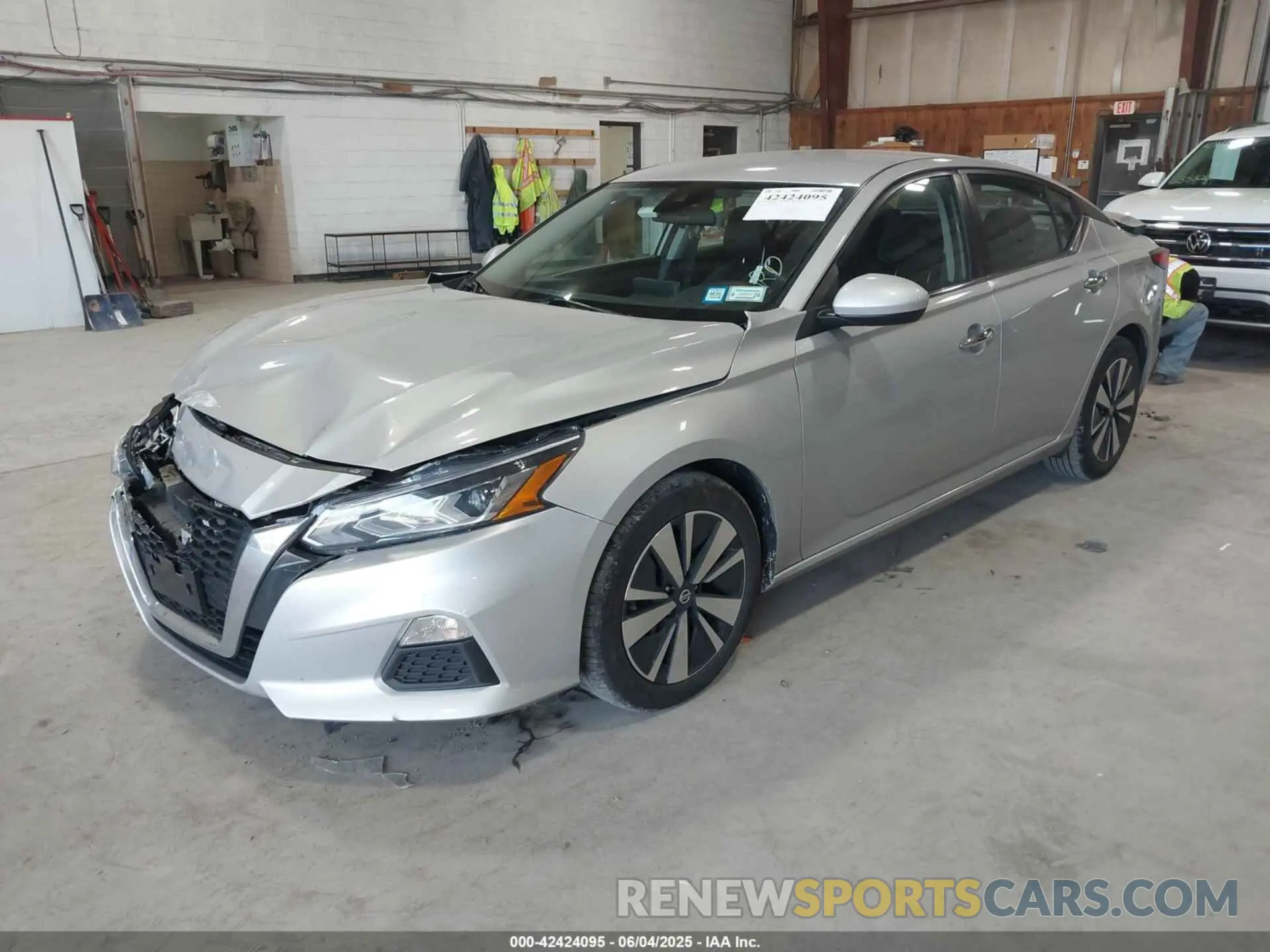 2 Photograph of a damaged car 1N4BL4DV4NN317096 NISSAN ALTIMA 2022