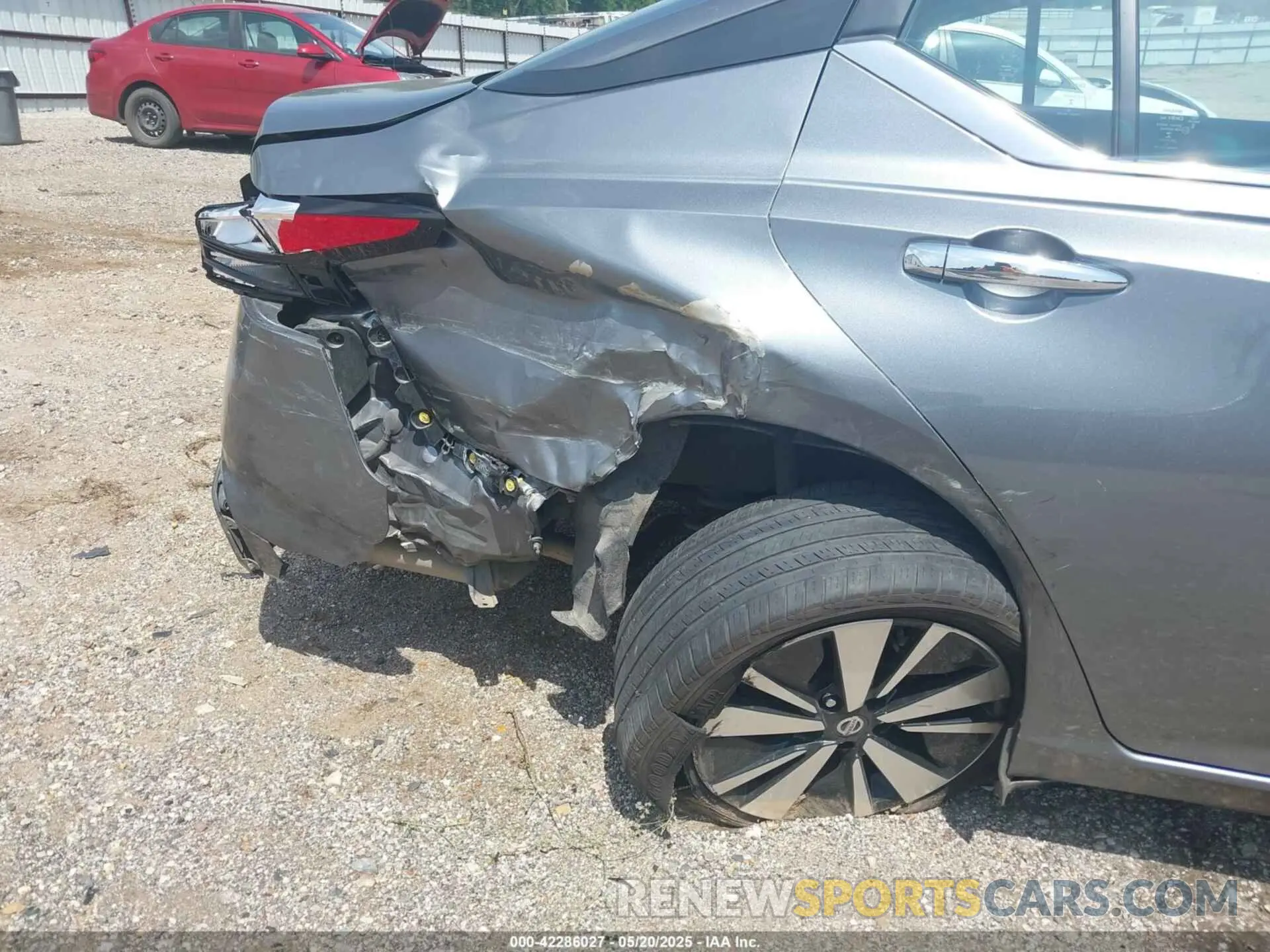 12 Photograph of a damaged car 1N4BL4DV4NN341723 NISSAN ALTIMA 2022