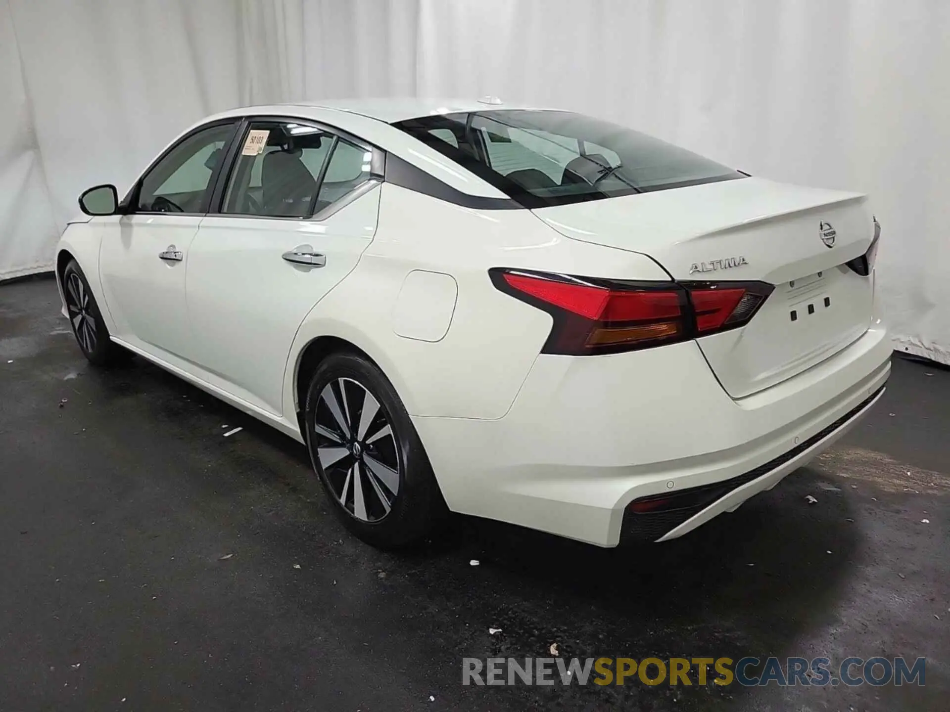29 Photograph of a damaged car 1N4BL4DV4NN367514 NISSAN ALTIMA 2022