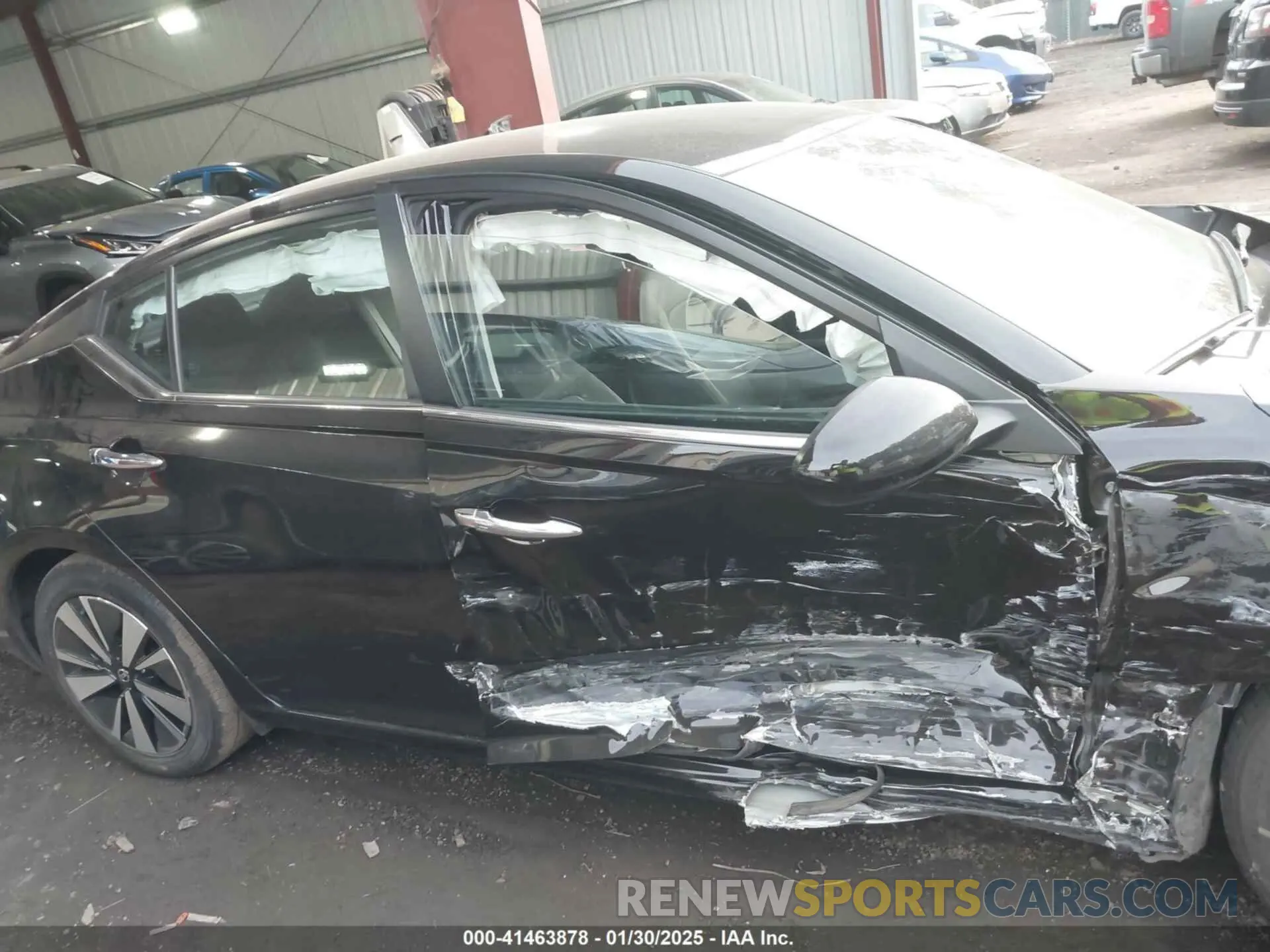 13 Photograph of a damaged car 1N4BL4DV4NN396009 NISSAN ALTIMA 2022