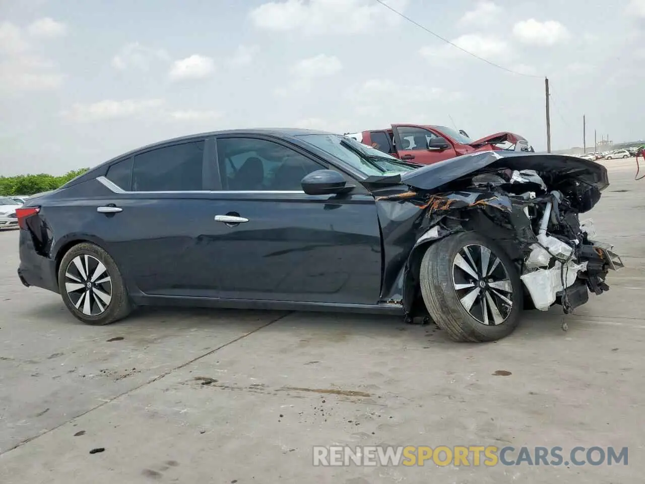 4 Photograph of a damaged car 1N4BL4DV4NN402262 NISSAN ALTIMA 2022