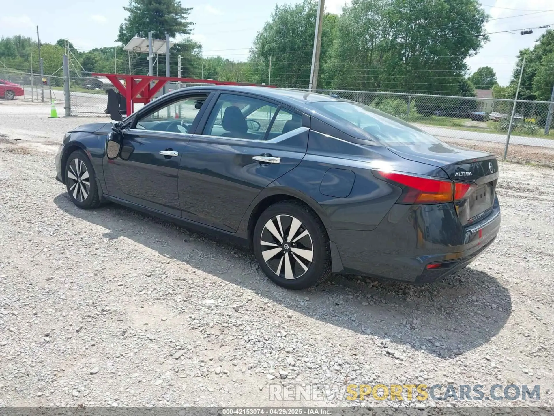 3 Photograph of a damaged car 1N4BL4DV5NN372589 NISSAN ALTIMA 2022
