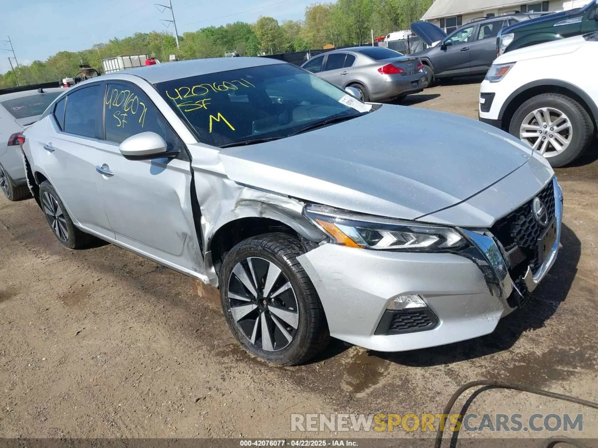 1 Photograph of a damaged car 1N4BL4DV5NN374875 NISSAN ALTIMA 2022