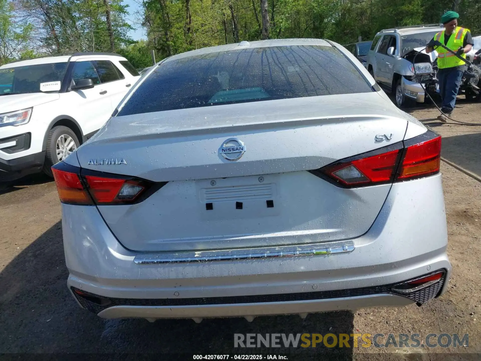 16 Photograph of a damaged car 1N4BL4DV5NN374875 NISSAN ALTIMA 2022