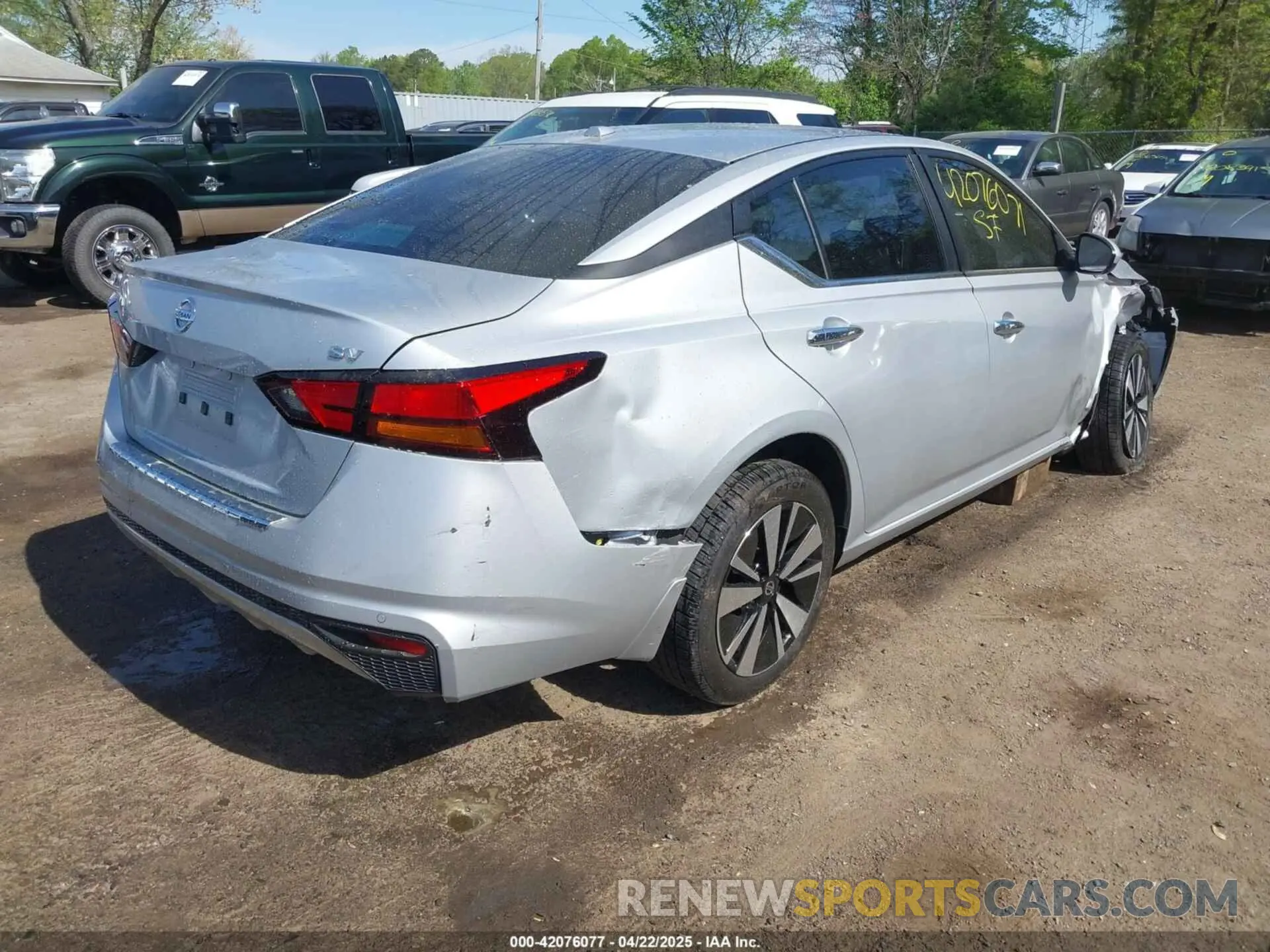4 Photograph of a damaged car 1N4BL4DV5NN374875 NISSAN ALTIMA 2022