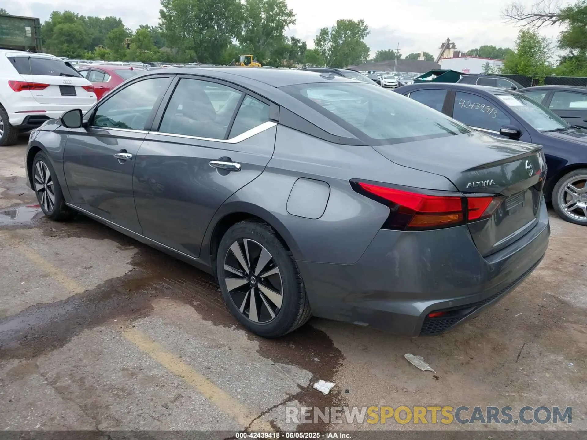 3 Photograph of a damaged car 1N4BL4DV5NN388453 NISSAN ALTIMA 2022