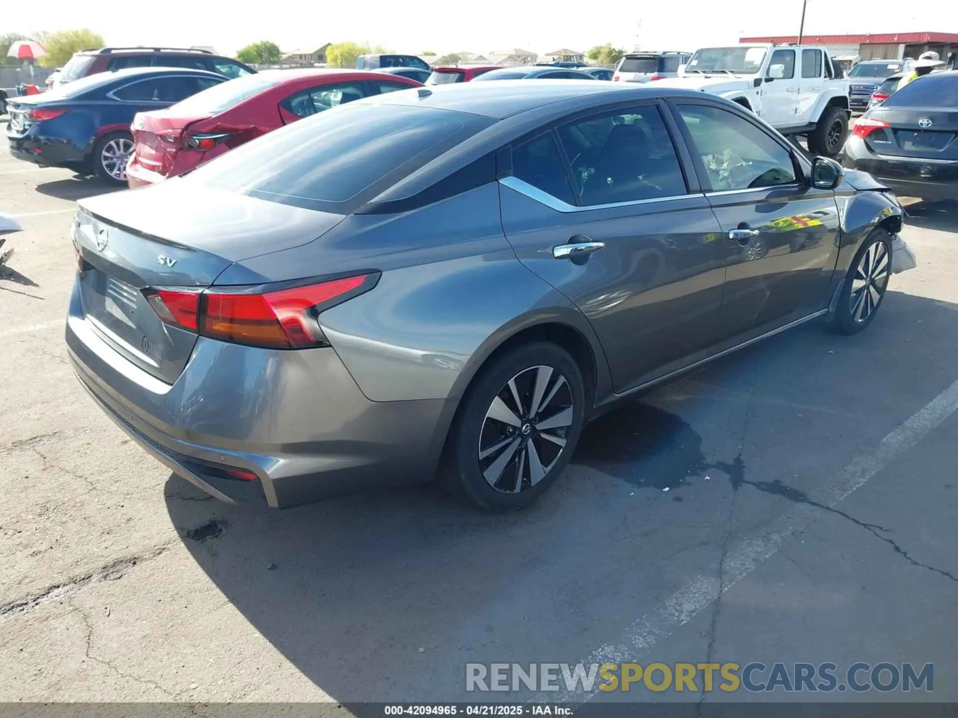 4 Photograph of a damaged car 1N4BL4DV5NN391336 NISSAN ALTIMA 2022