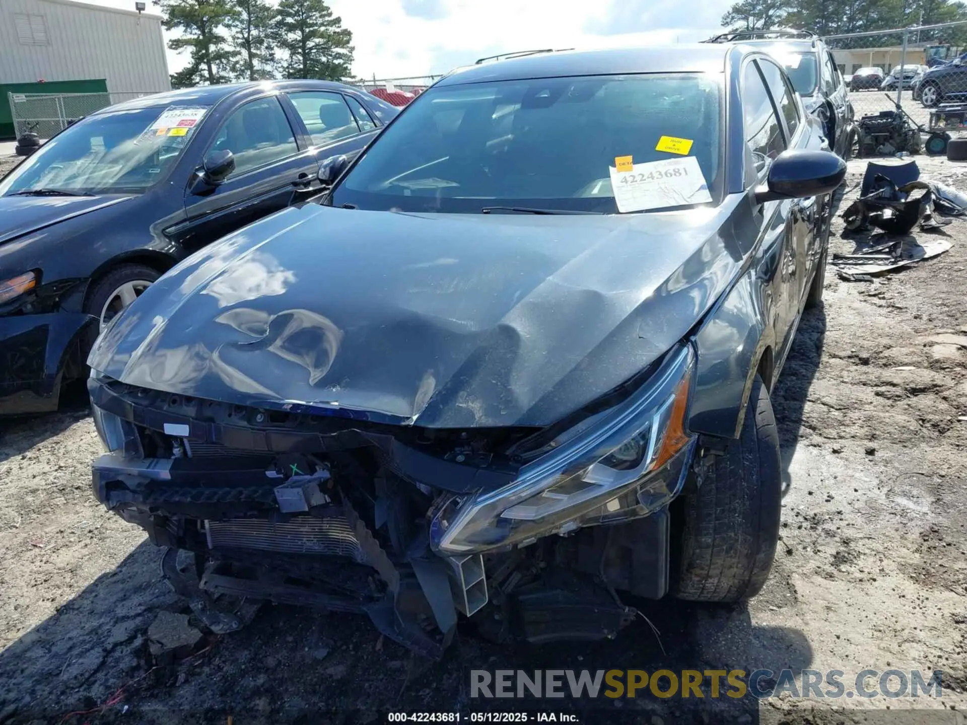 12 Photograph of a damaged car 1N4BL4DV6NN300851 NISSAN ALTIMA 2022