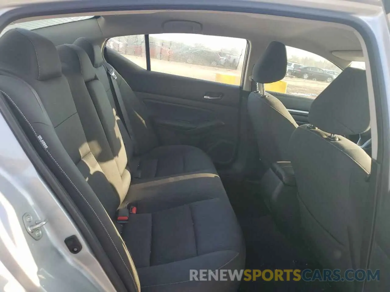 10 Photograph of a damaged car 1N4BL4DV6NN306889 NISSAN ALTIMA 2022