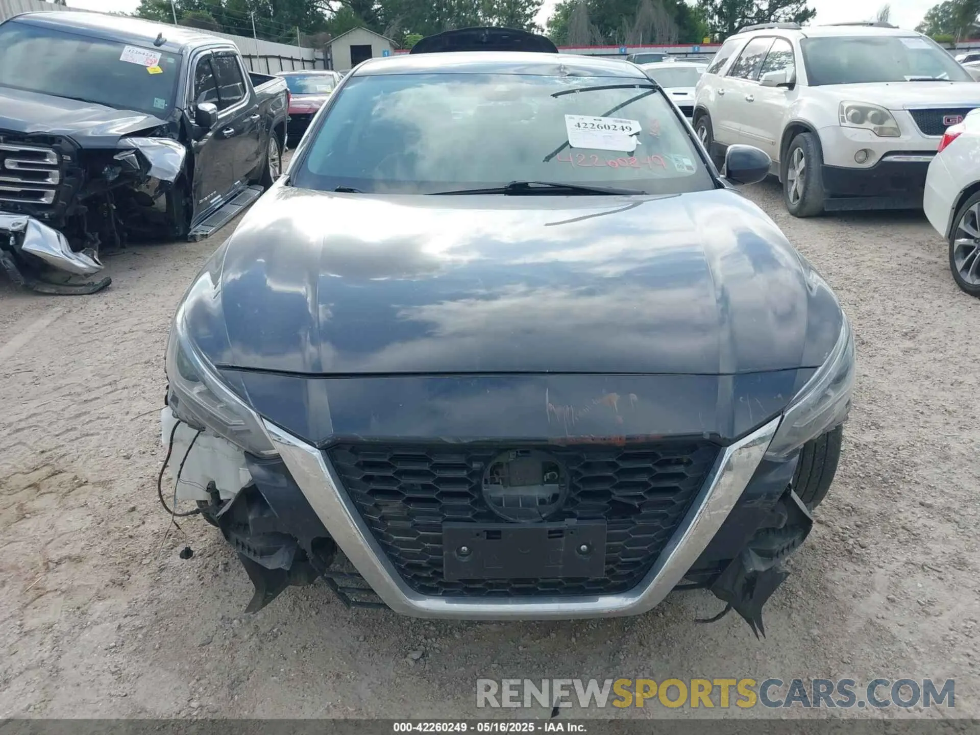 12 Photograph of a damaged car 1N4BL4DV6NN363139 NISSAN ALTIMA 2022