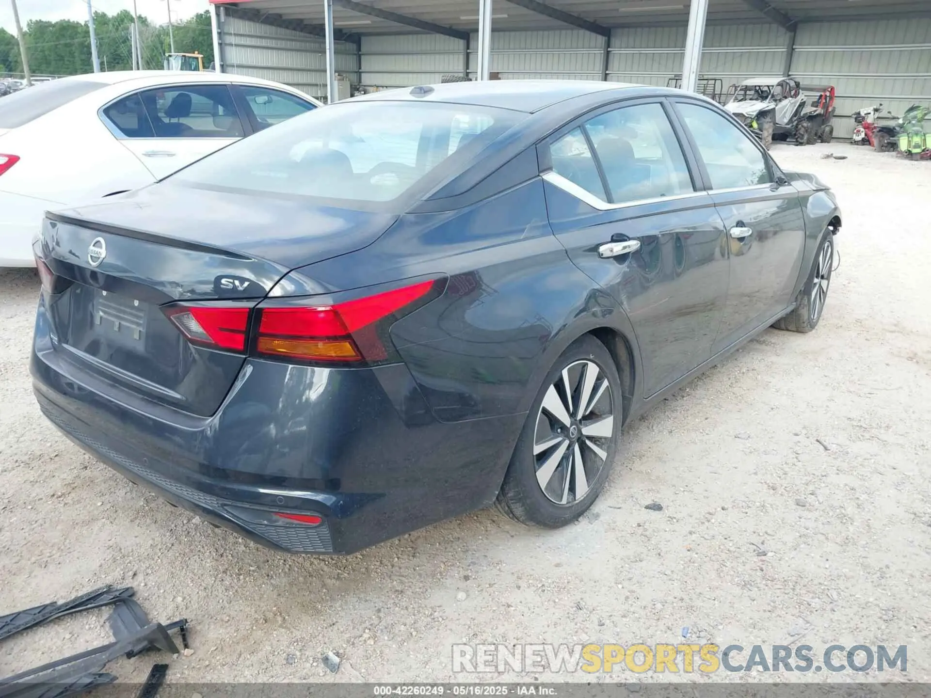 4 Photograph of a damaged car 1N4BL4DV6NN363139 NISSAN ALTIMA 2022