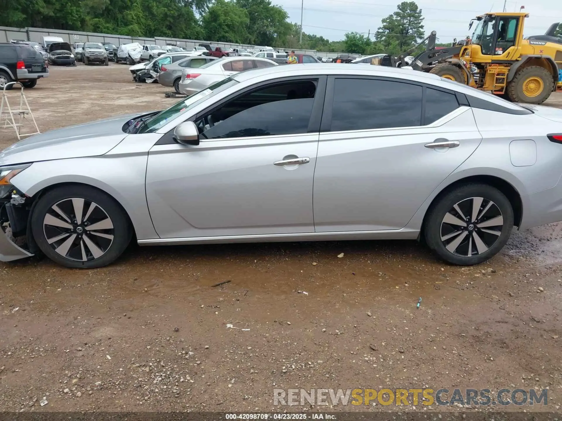 14 Photograph of a damaged car 1N4BL4DV6NN369779 NISSAN ALTIMA 2022