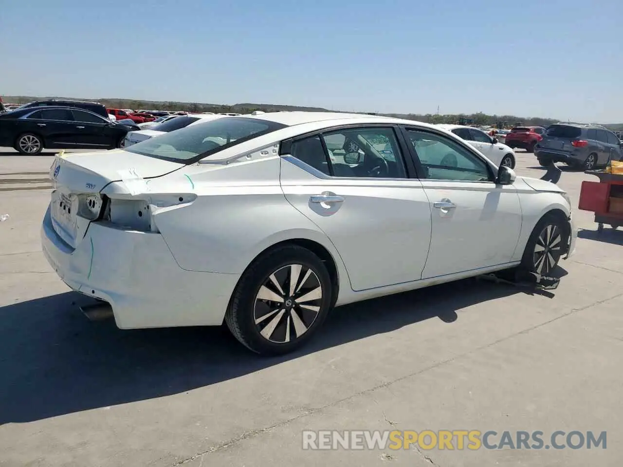 3 Photograph of a damaged car 1N4BL4DV6NN372438 NISSAN ALTIMA 2022
