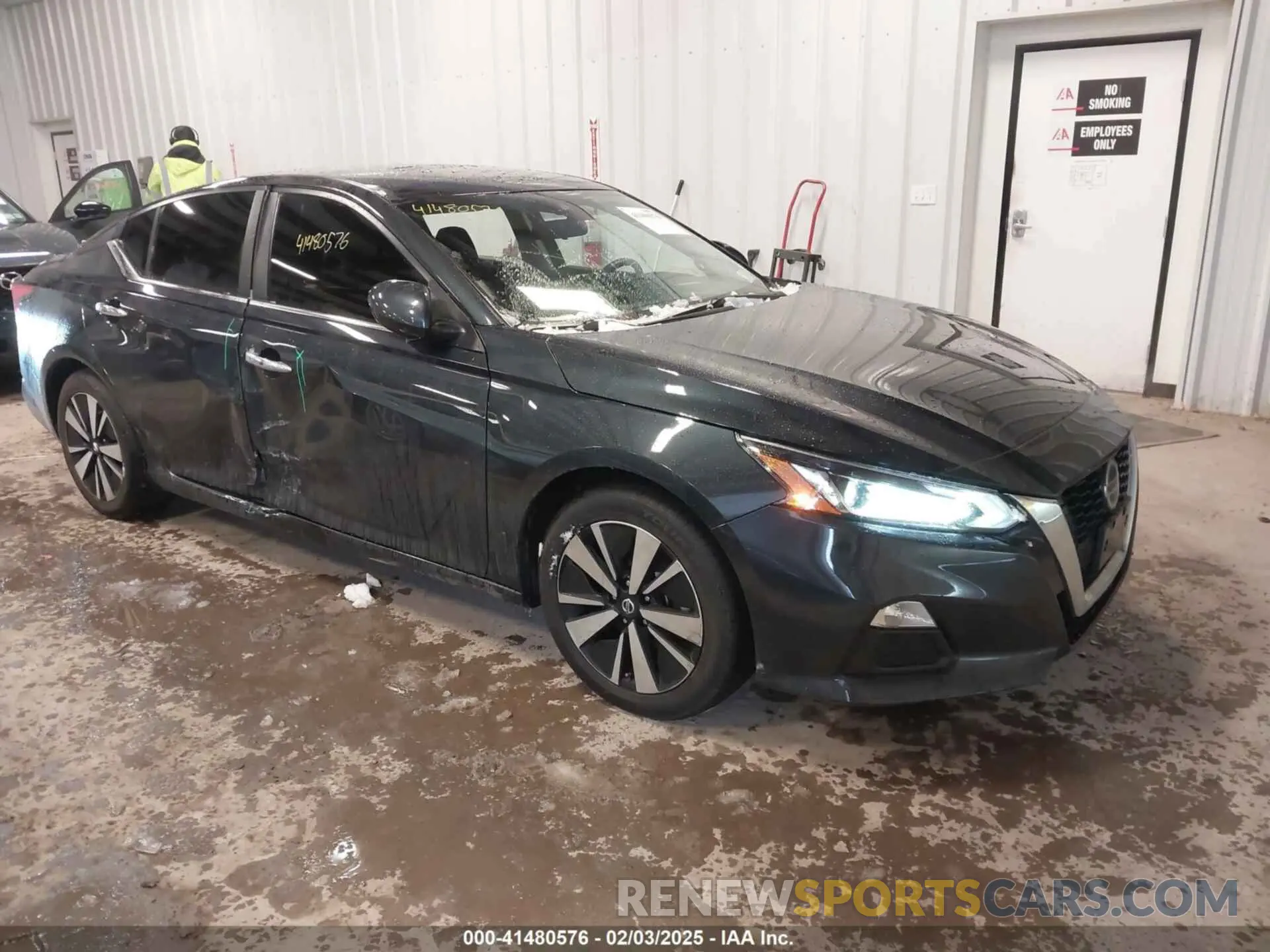 1 Photograph of a damaged car 1N4BL4DV6NN383746 NISSAN ALTIMA 2022